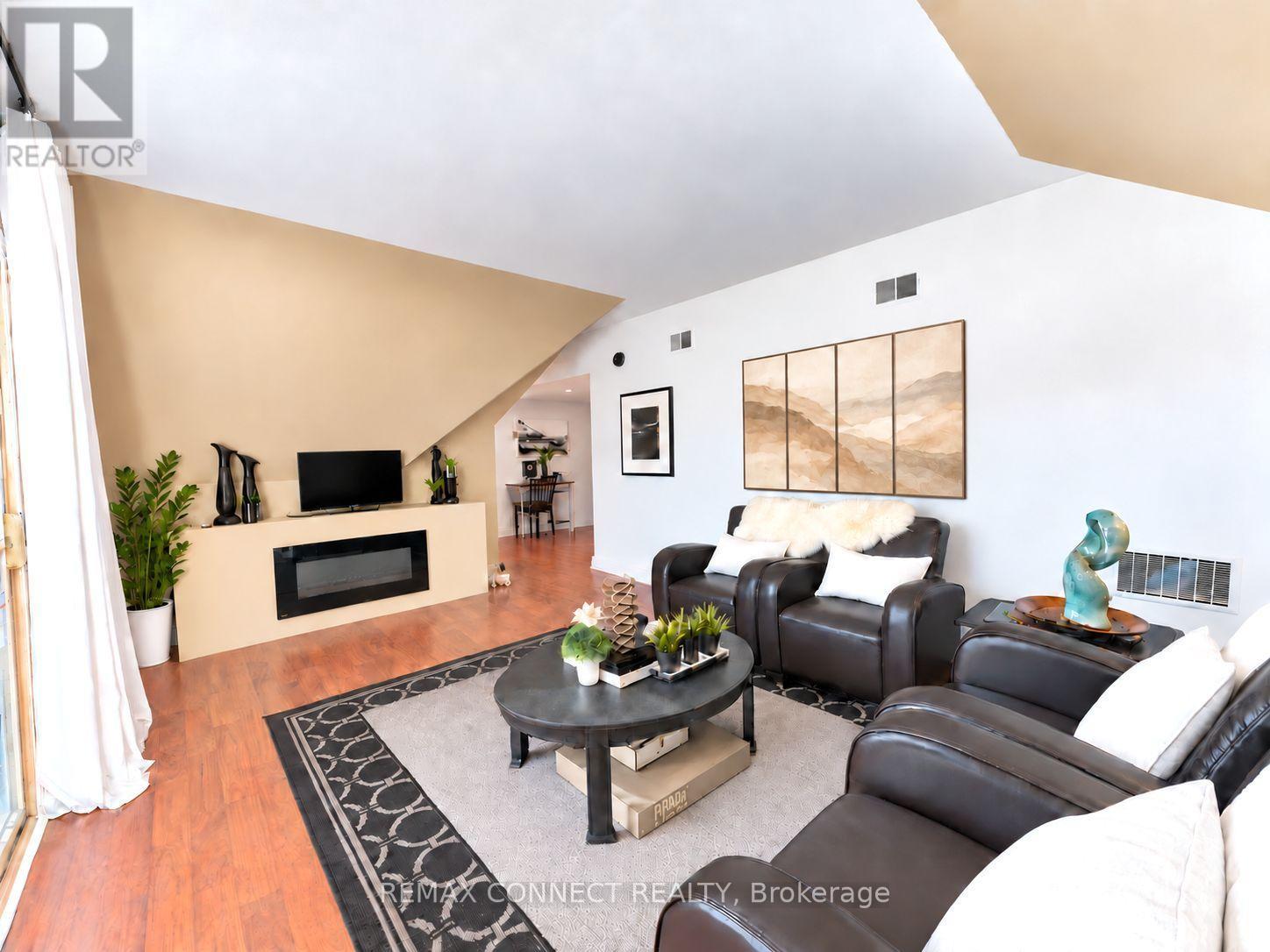 303 - 4872 Valley Way Property Photo 3