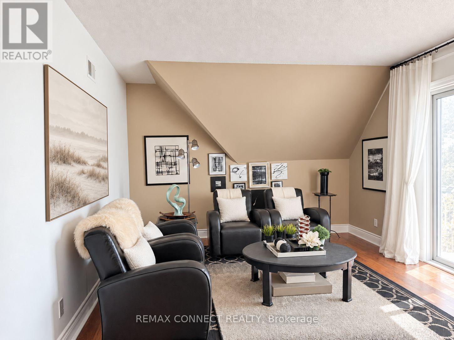 303 - 4872 Valley Way Property Photo 4