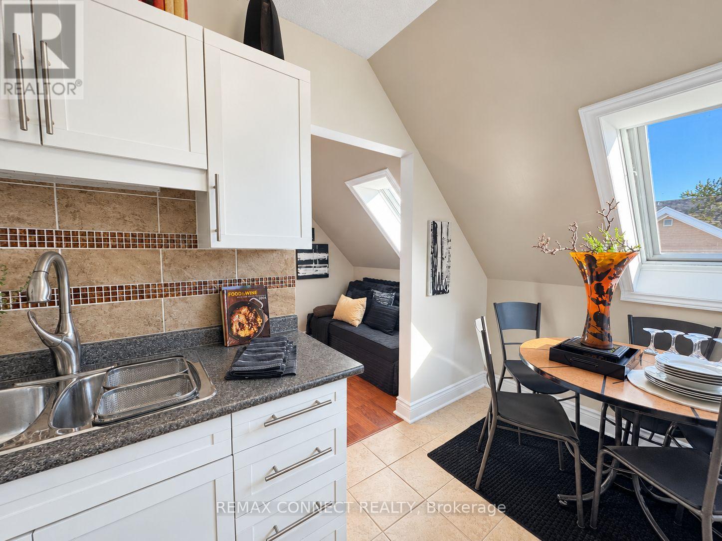 303 - 4872 Valley Way Property Photo 11