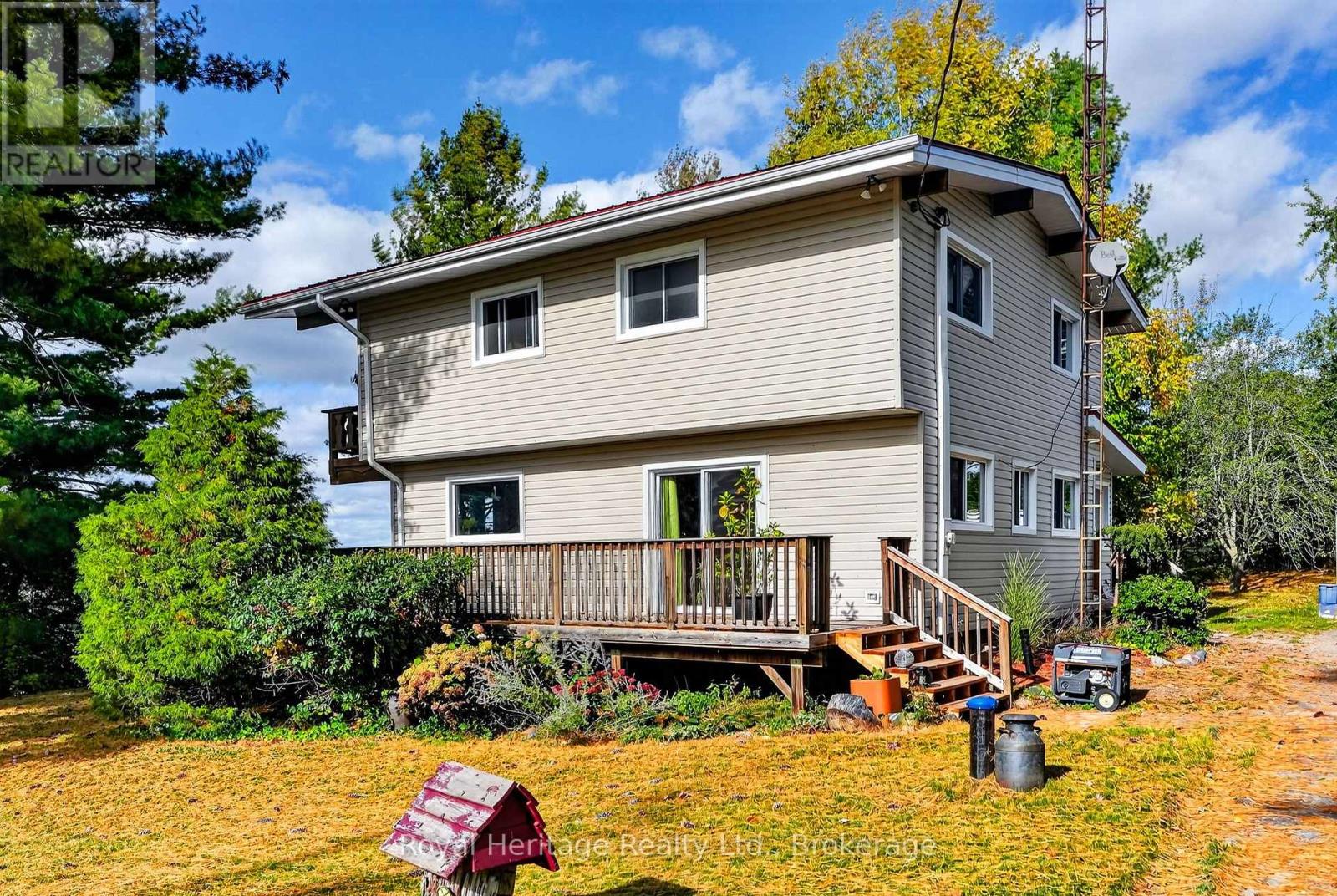 23 1st Line W Property Photo 1