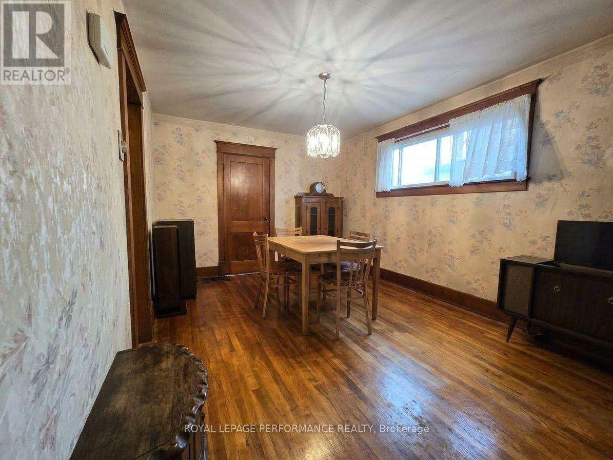 436 Fourth Street E Property Photo 16