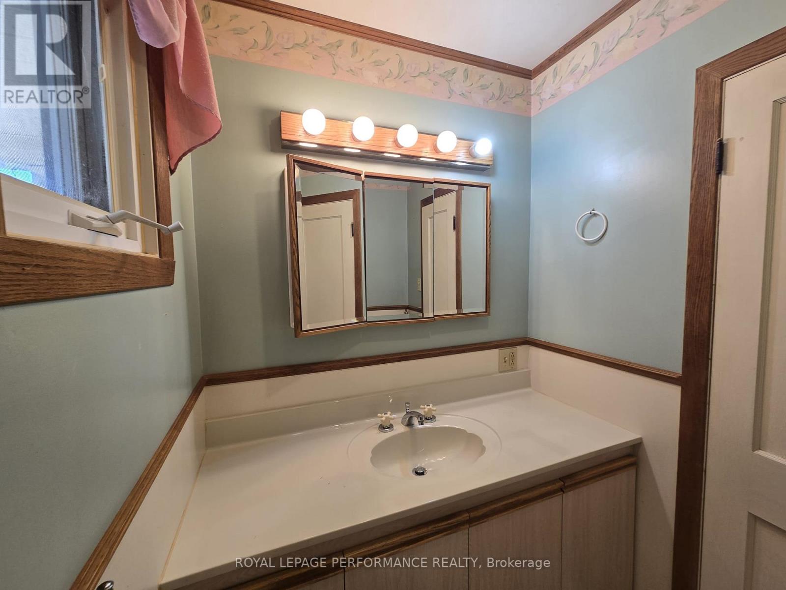 436 Fourth Street E Property Photo 32