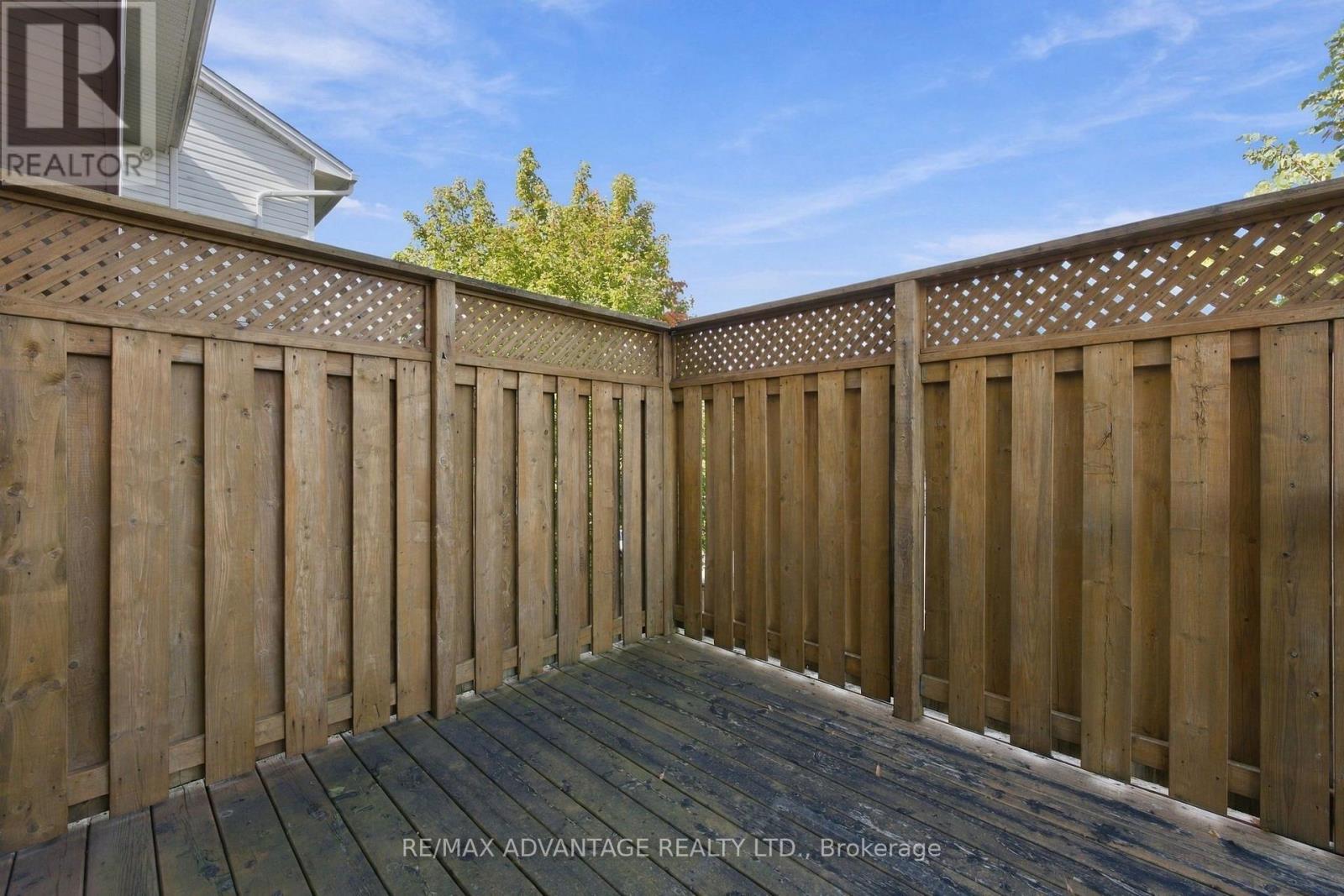 7 - 122 Sherwood Forest Square Property Photo 14