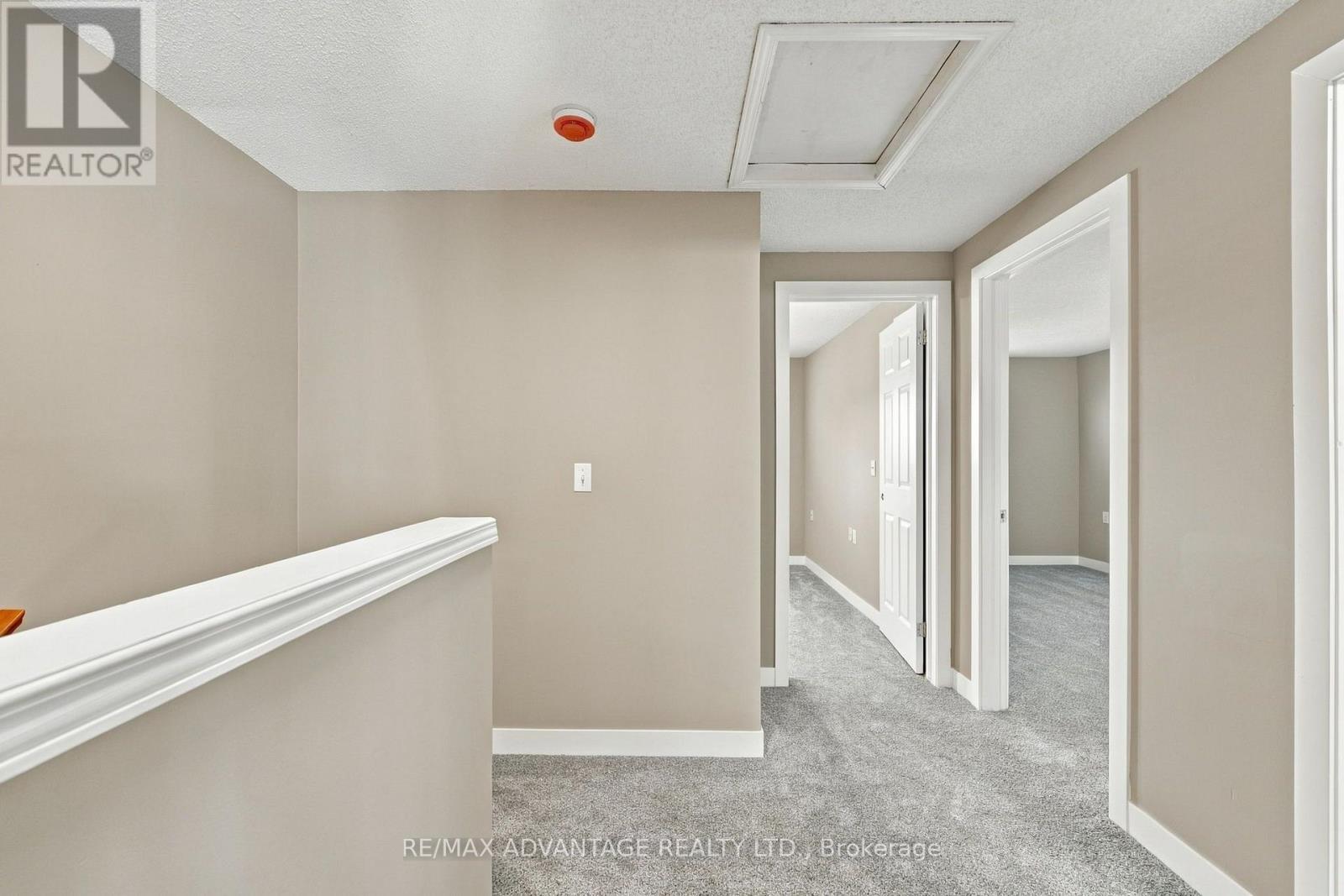 7 - 122 Sherwood Forest Square Property Photo 24