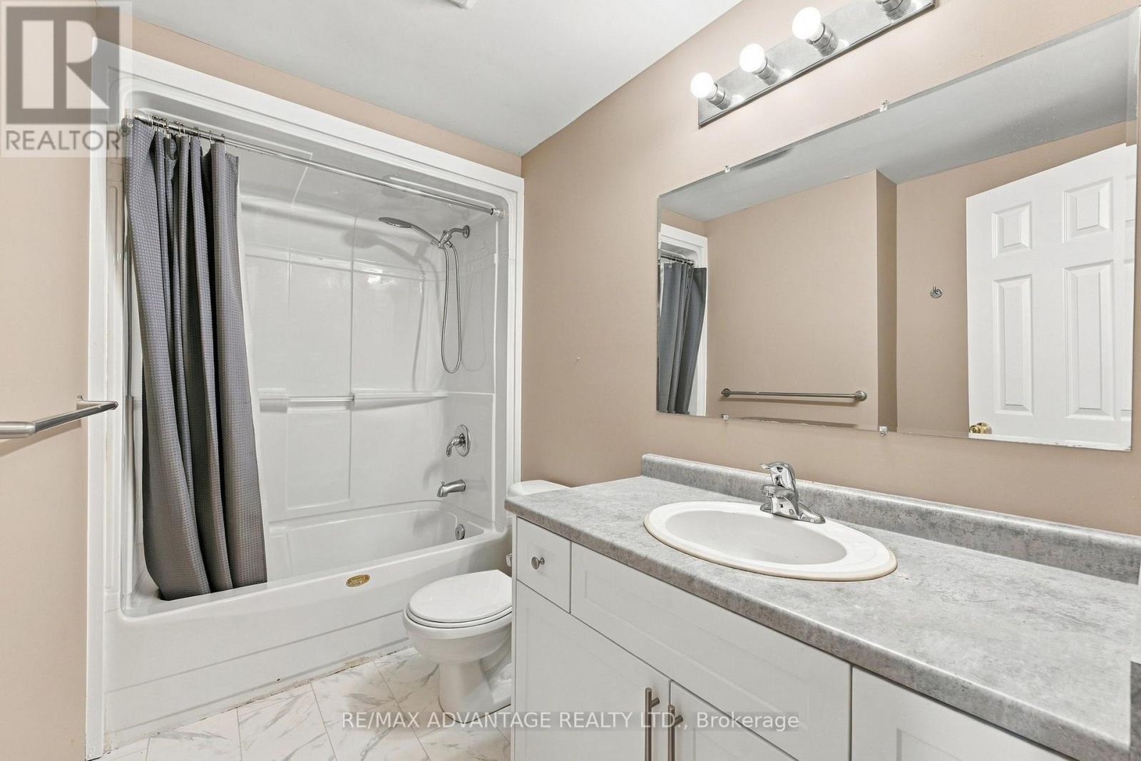 7 - 122 Sherwood Forest Square Property Photo 29