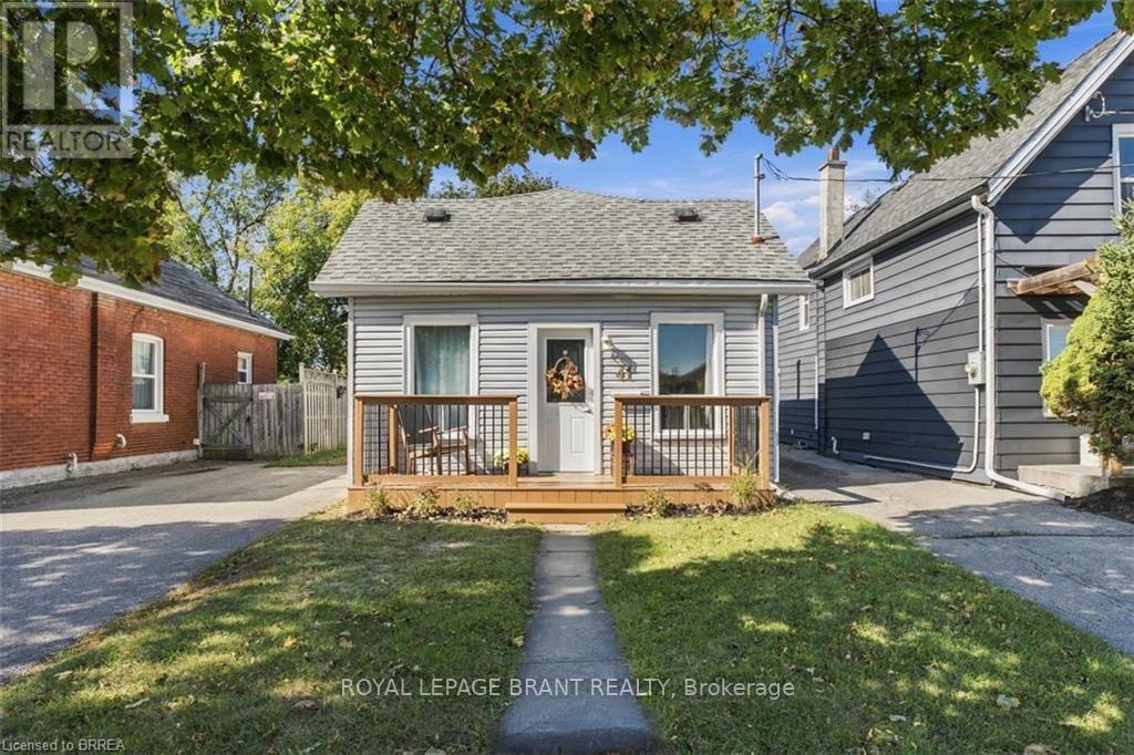 41 GORDON STREET Property Photo 1