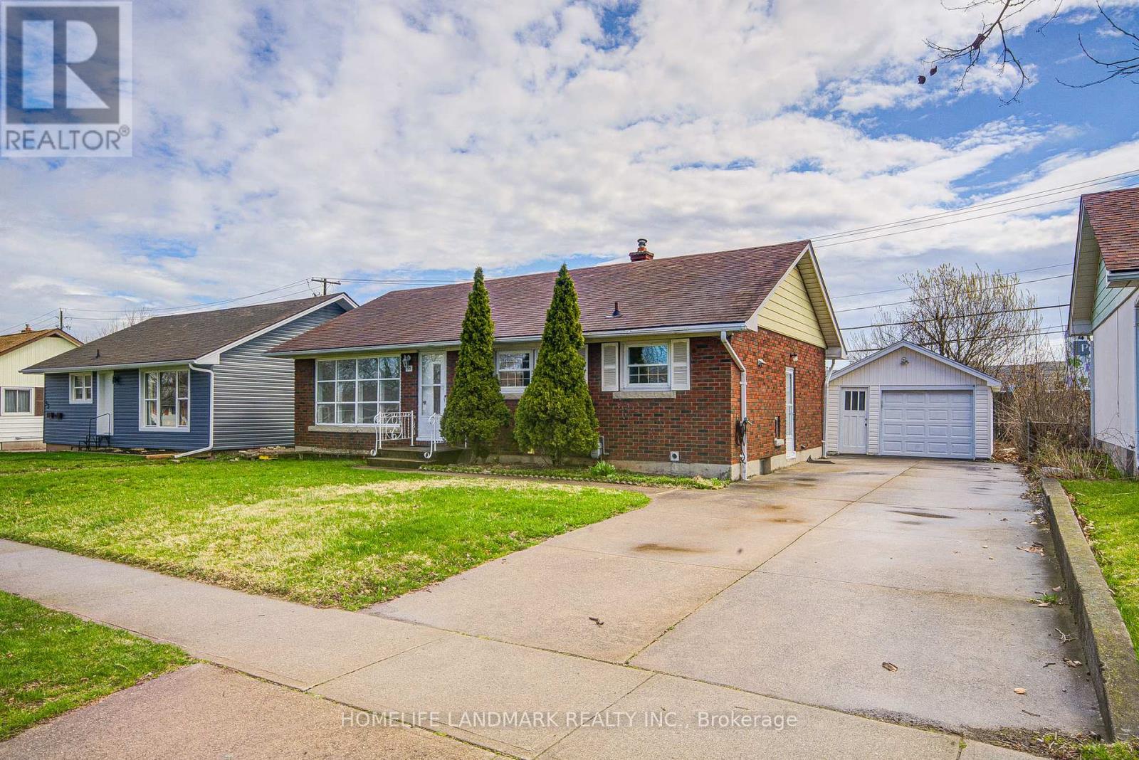 95 Jacobson Avenue Property Photo 3