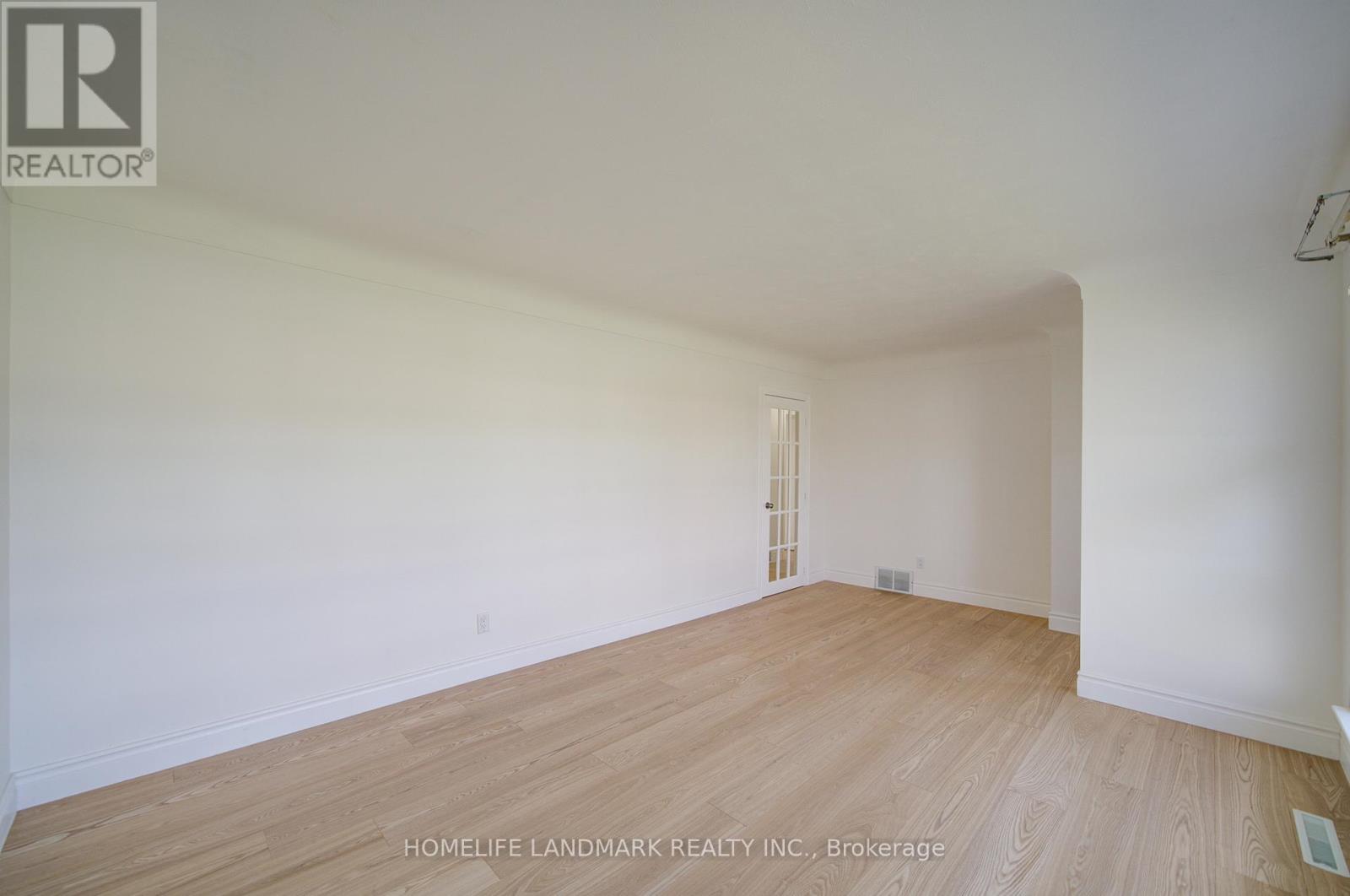 95 Jacobson Avenue Property Photo 7