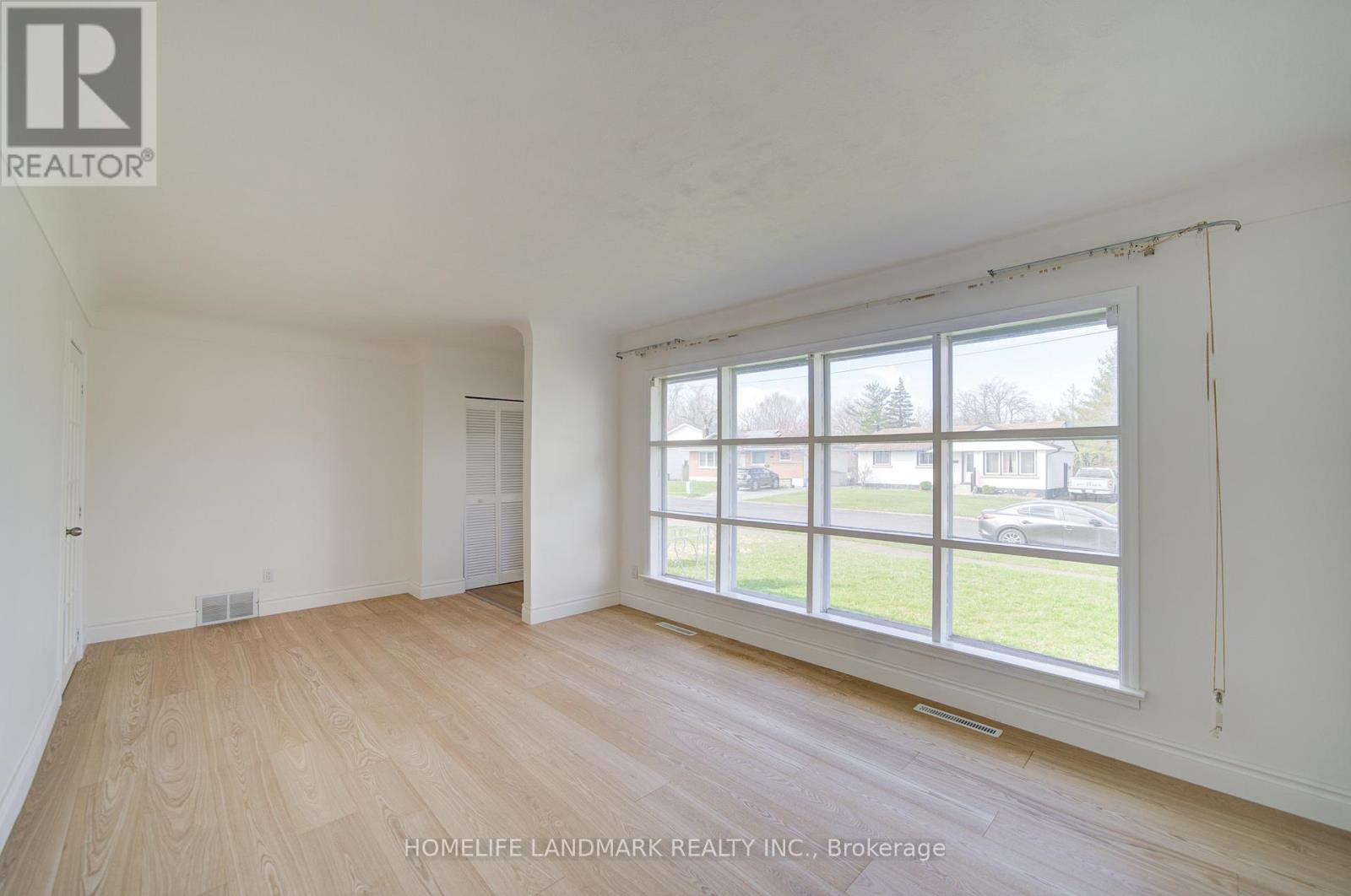 95 Jacobson Avenue Property Photo 8