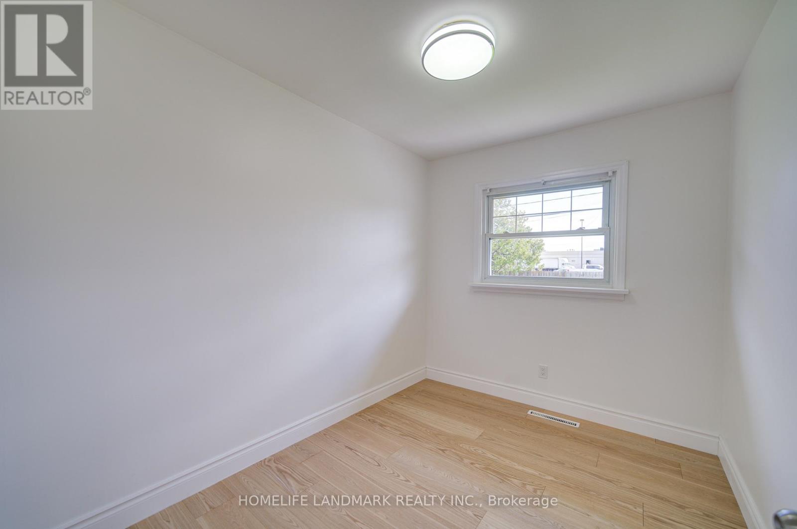 95 Jacobson Avenue Property Photo 16