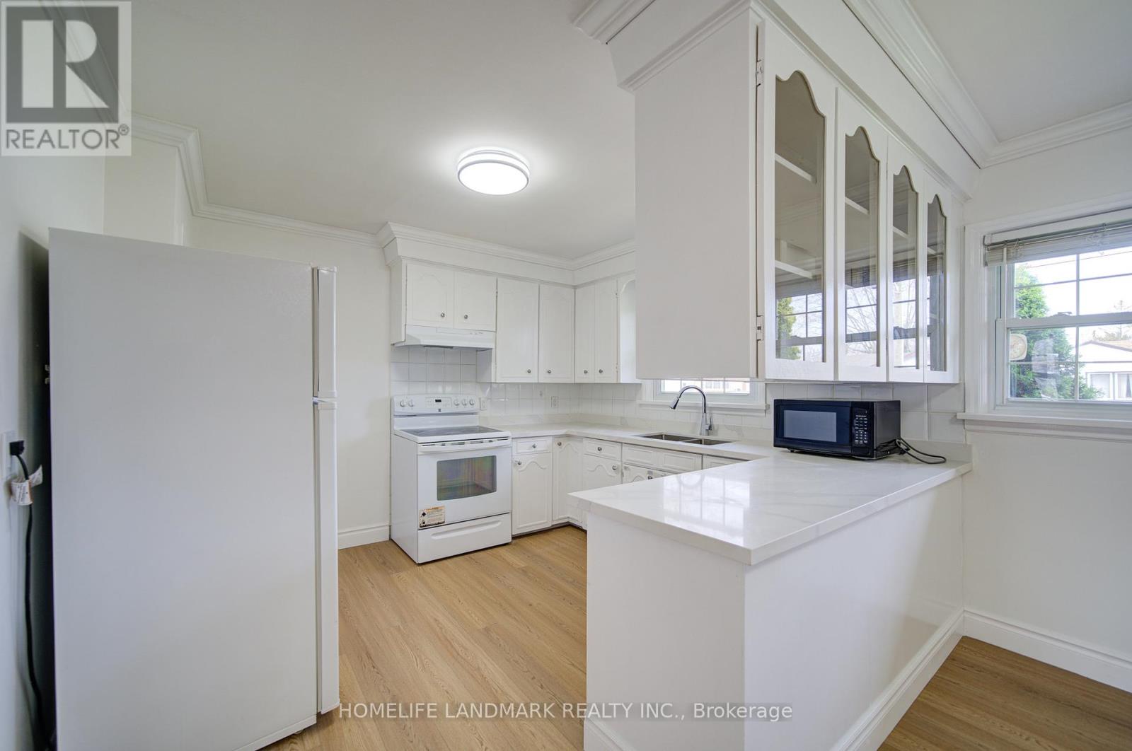 95 Jacobson Avenue Property Photo 25