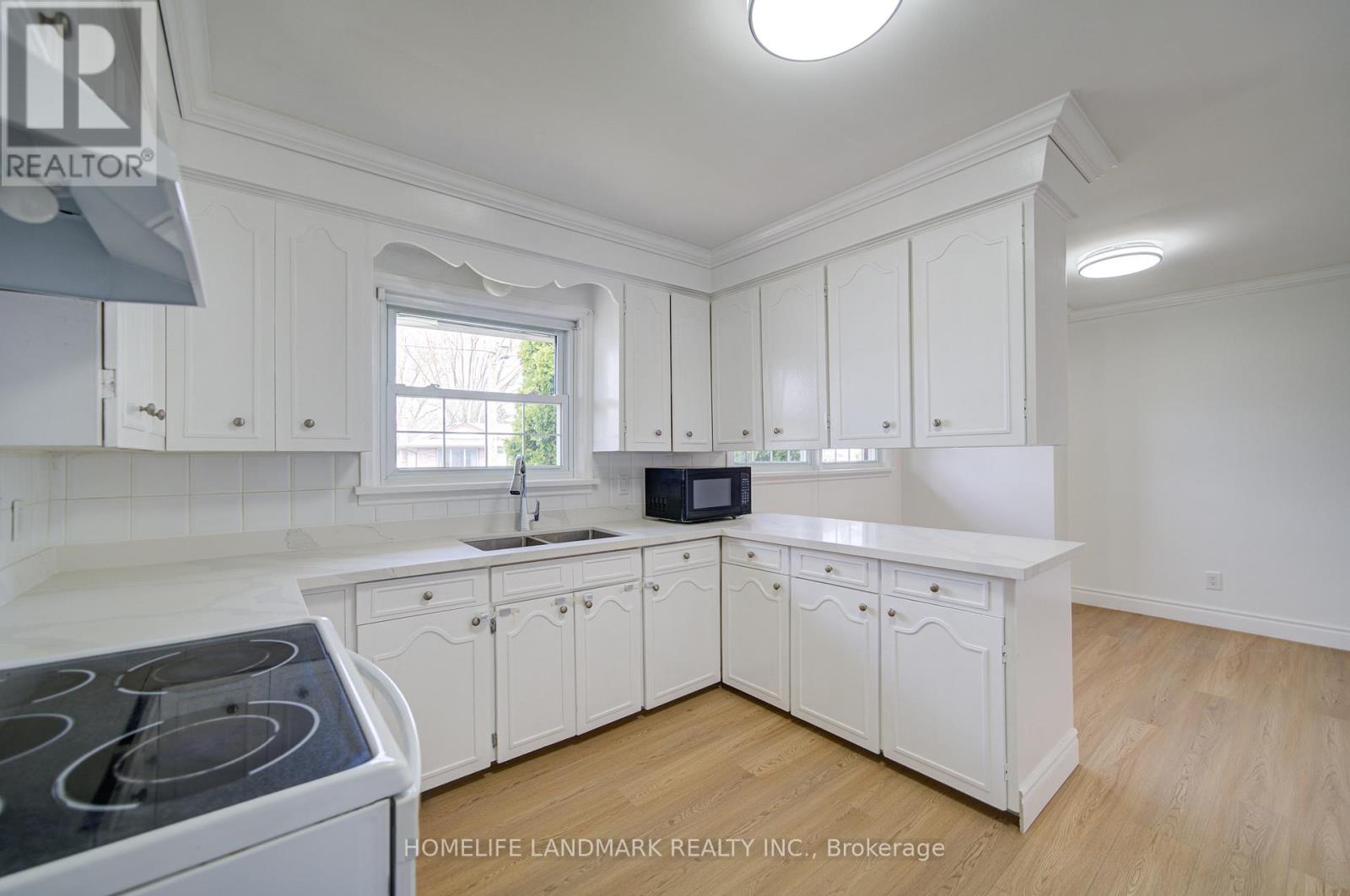 95 Jacobson Avenue Property Photo 28