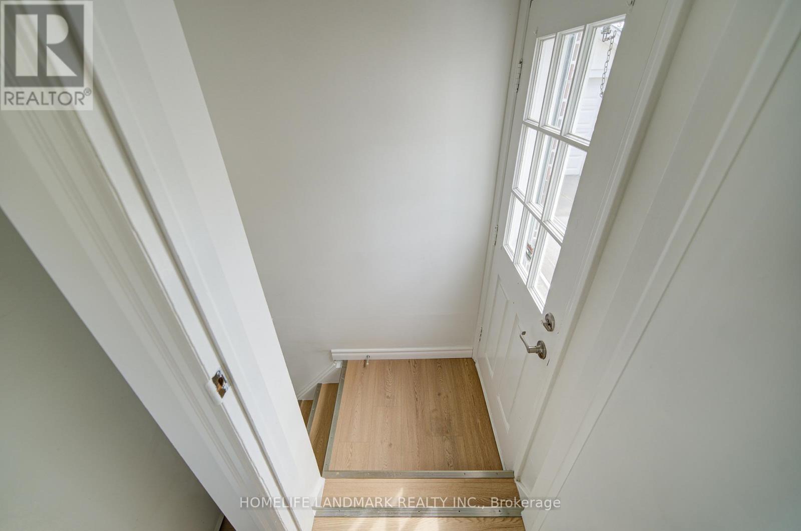 95 Jacobson Avenue Property Photo 30