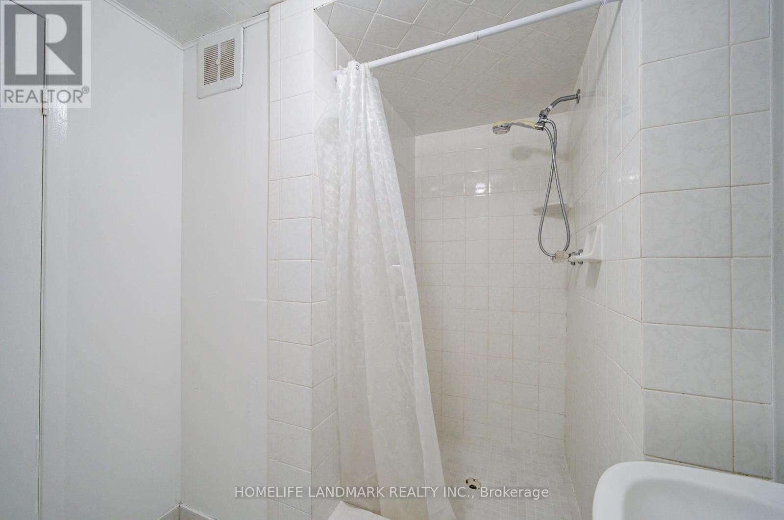 95 Jacobson Avenue Property Photo 36
