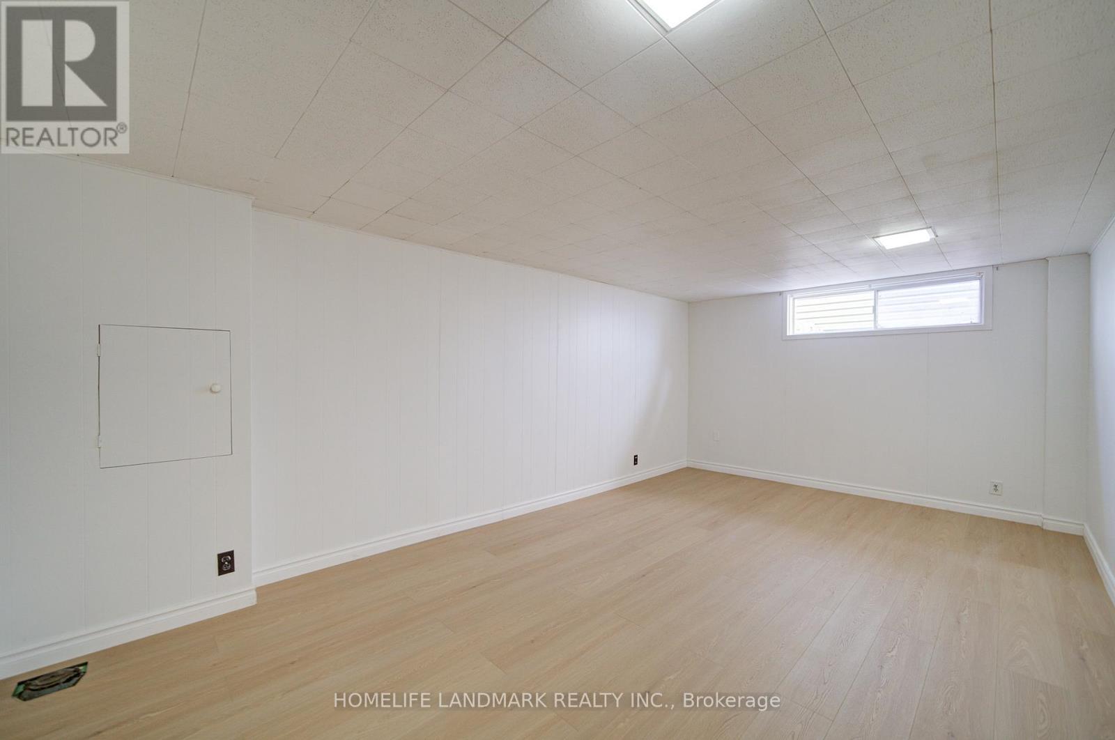 95 Jacobson Avenue Property Photo 37