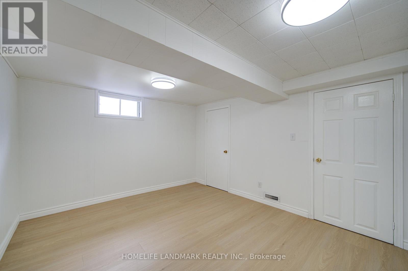 95 Jacobson Avenue Property Photo 42