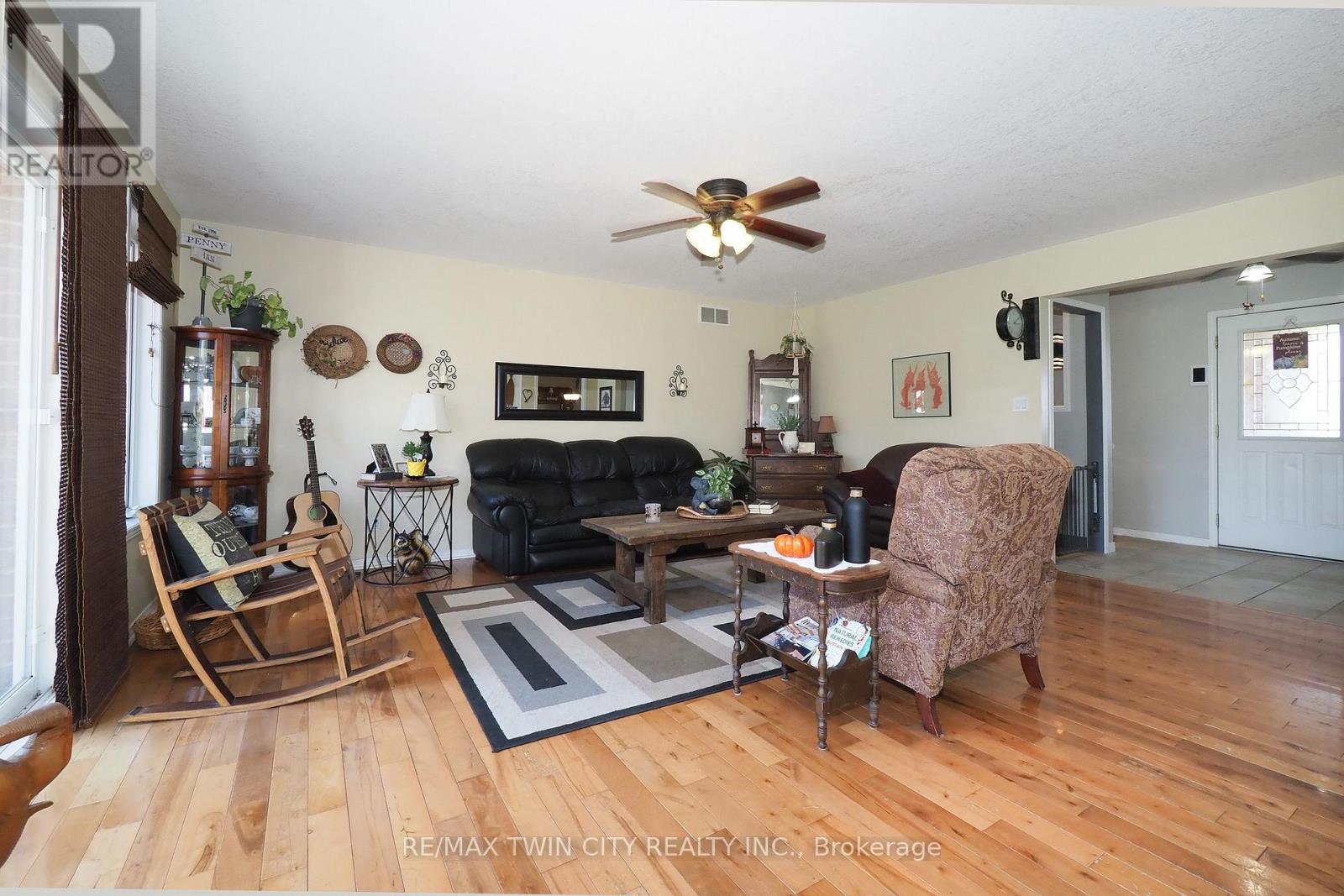 30 Nesbitt Street Property Photo 8
