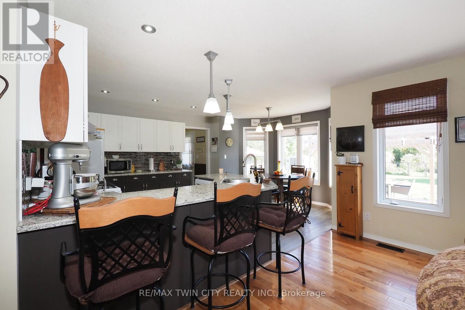 30 Nesbitt Street Property Photo 11