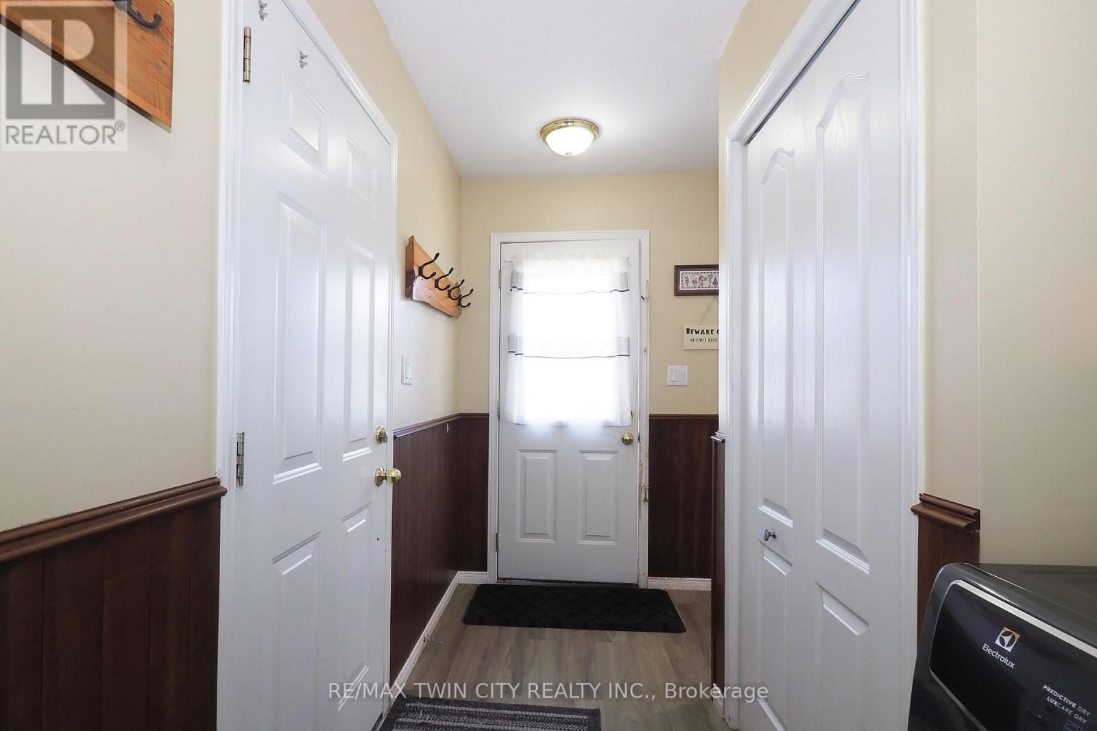 30 Nesbitt Street Property Photo 29
