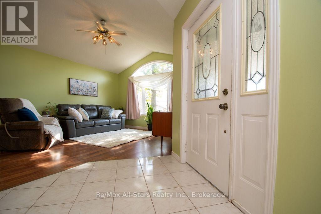 41 Cedartree Lane Property Photo 6