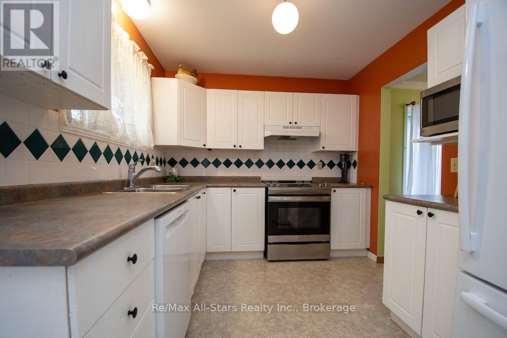 41 Cedartree Lane Property Photo 17