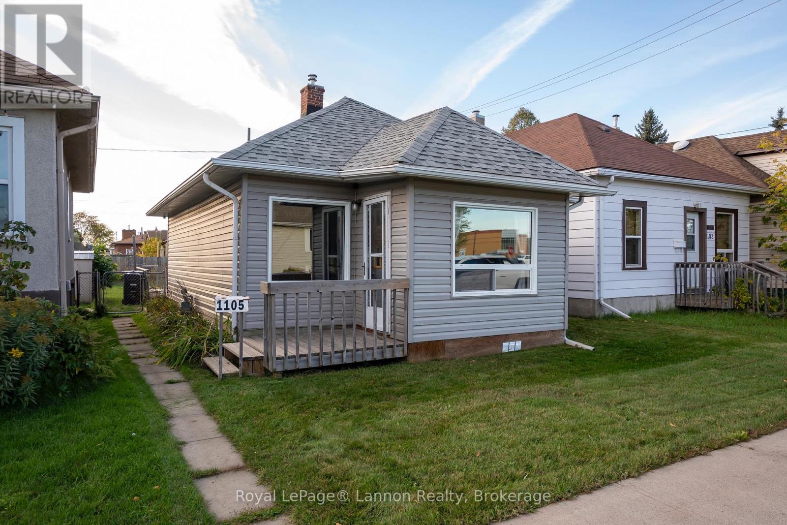 1105 Brown Street Property Photo 1