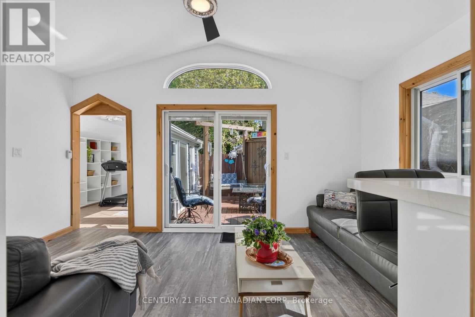 75 Alma Street Property Photo 10