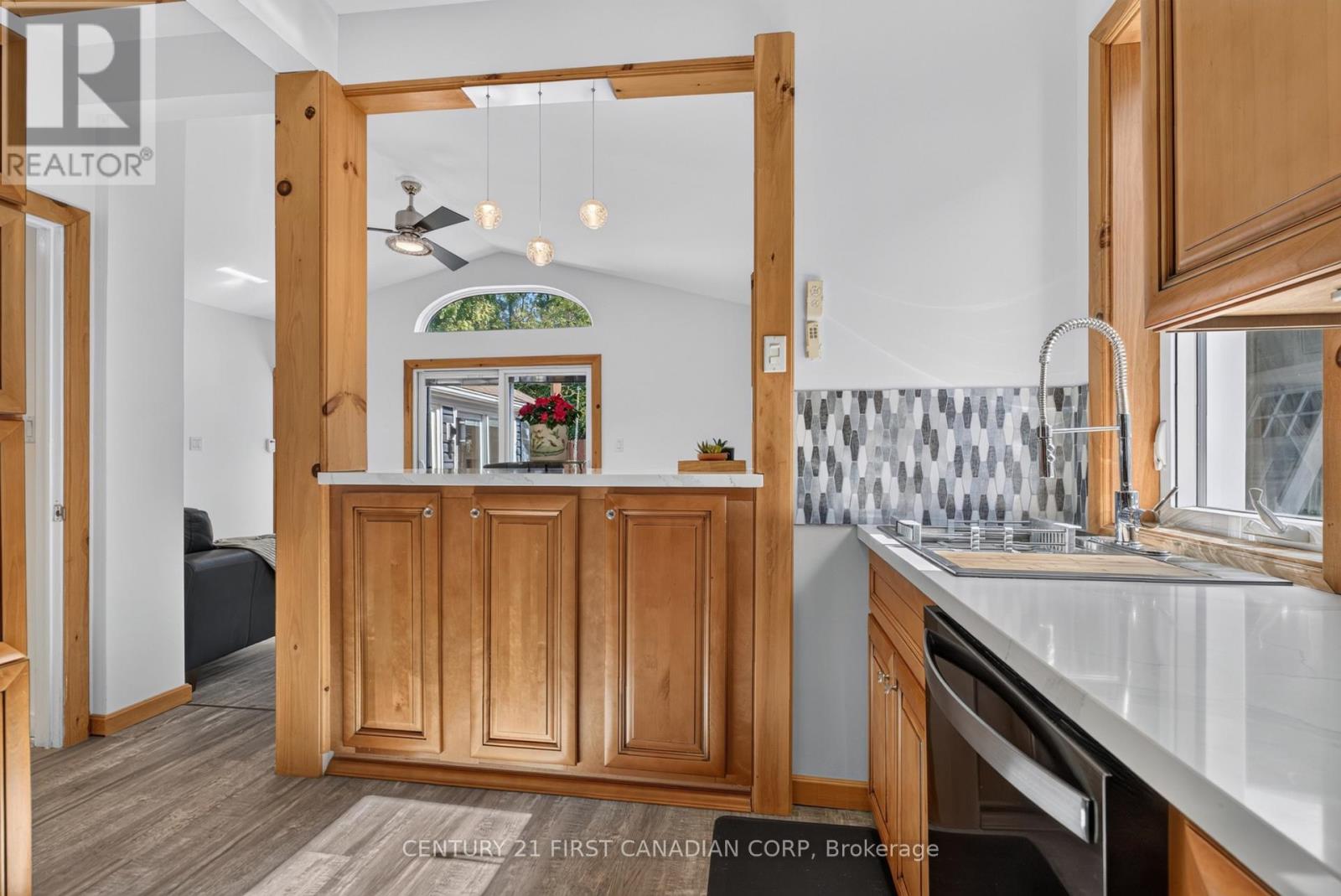 75 Alma Street Property Photo 12