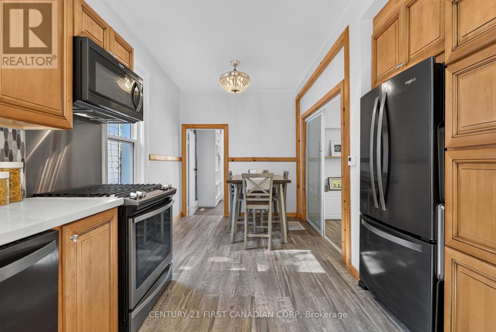 75 Alma Street Property Photo 15