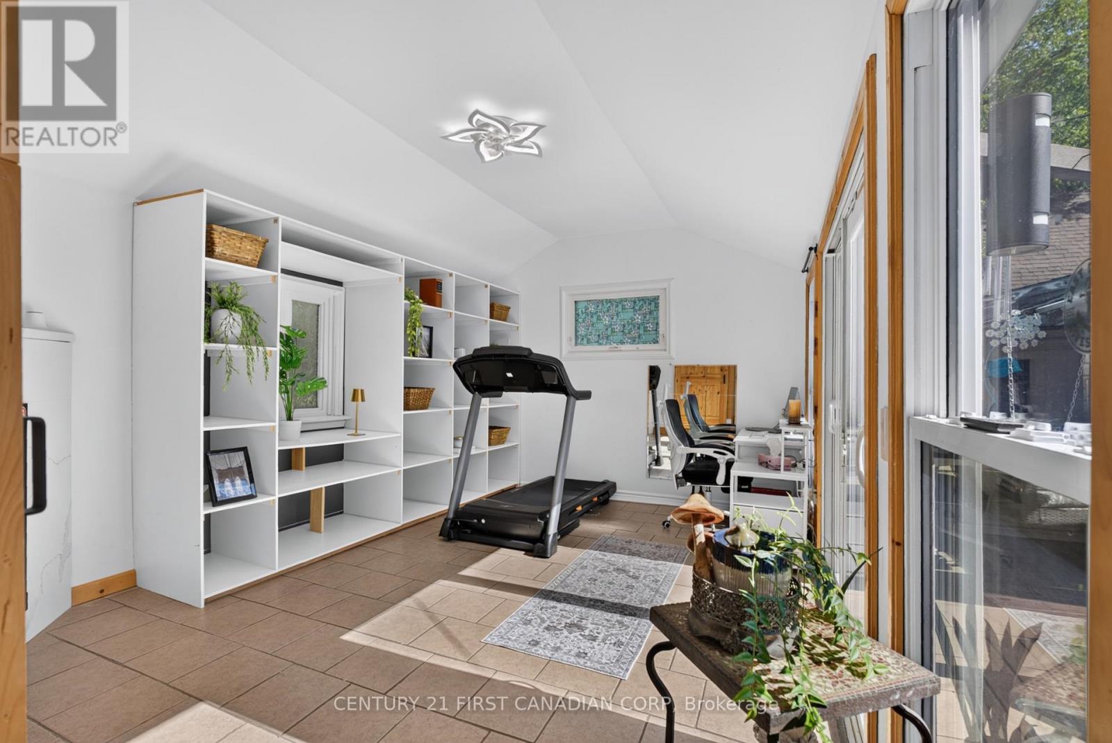75 Alma Street Property Photo 23