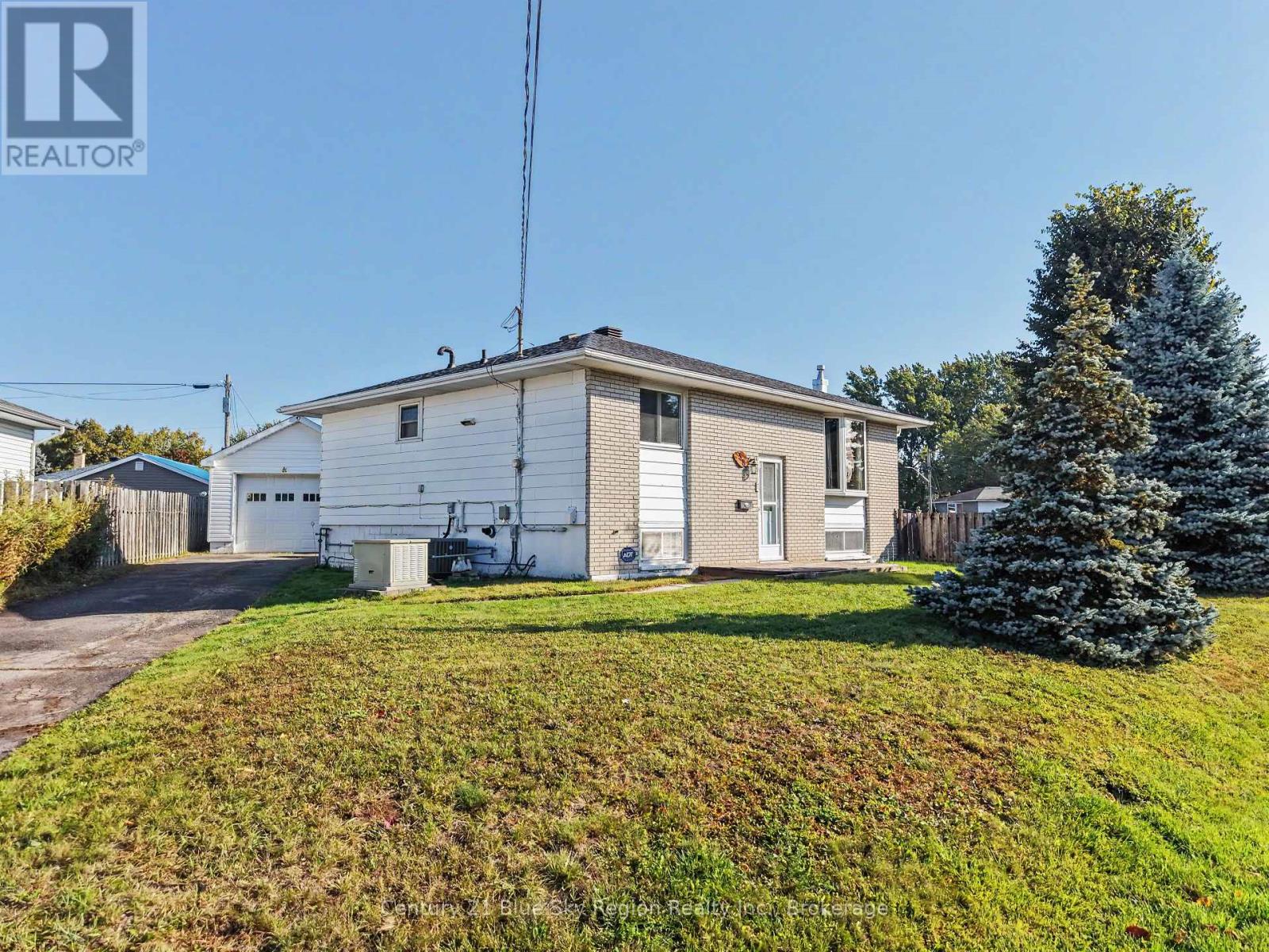 58 VAN HORNE CRESCENT Property Photo 1