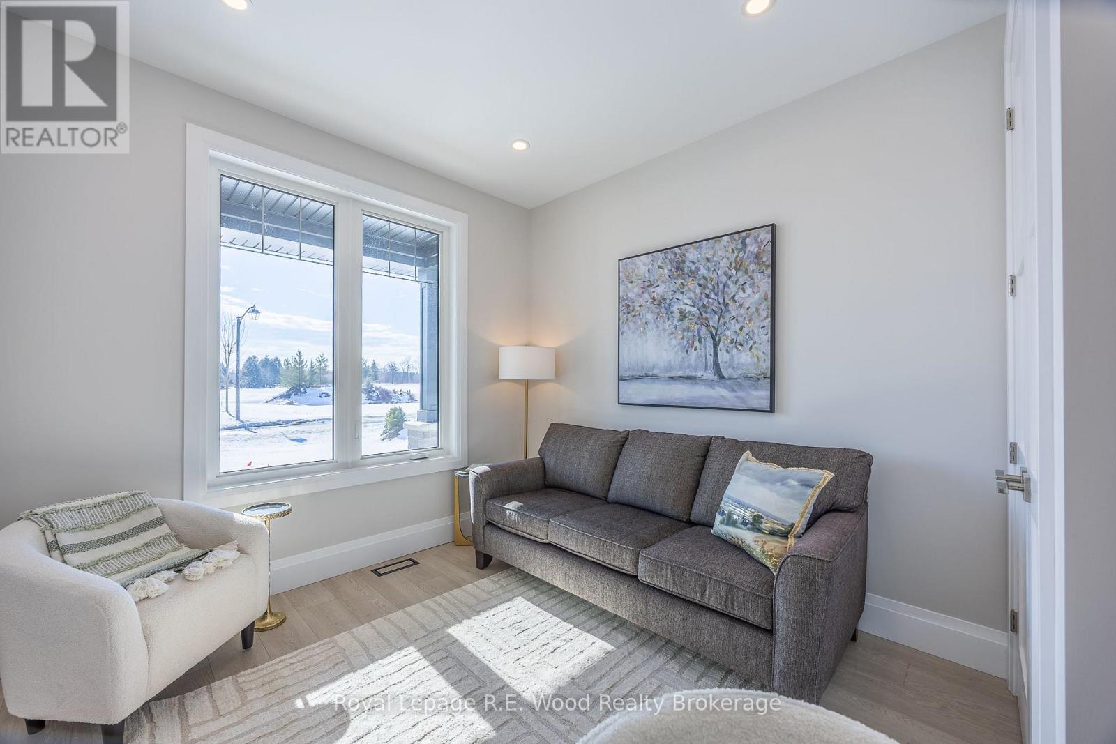 11 Greenhill Drive Property Photo 6