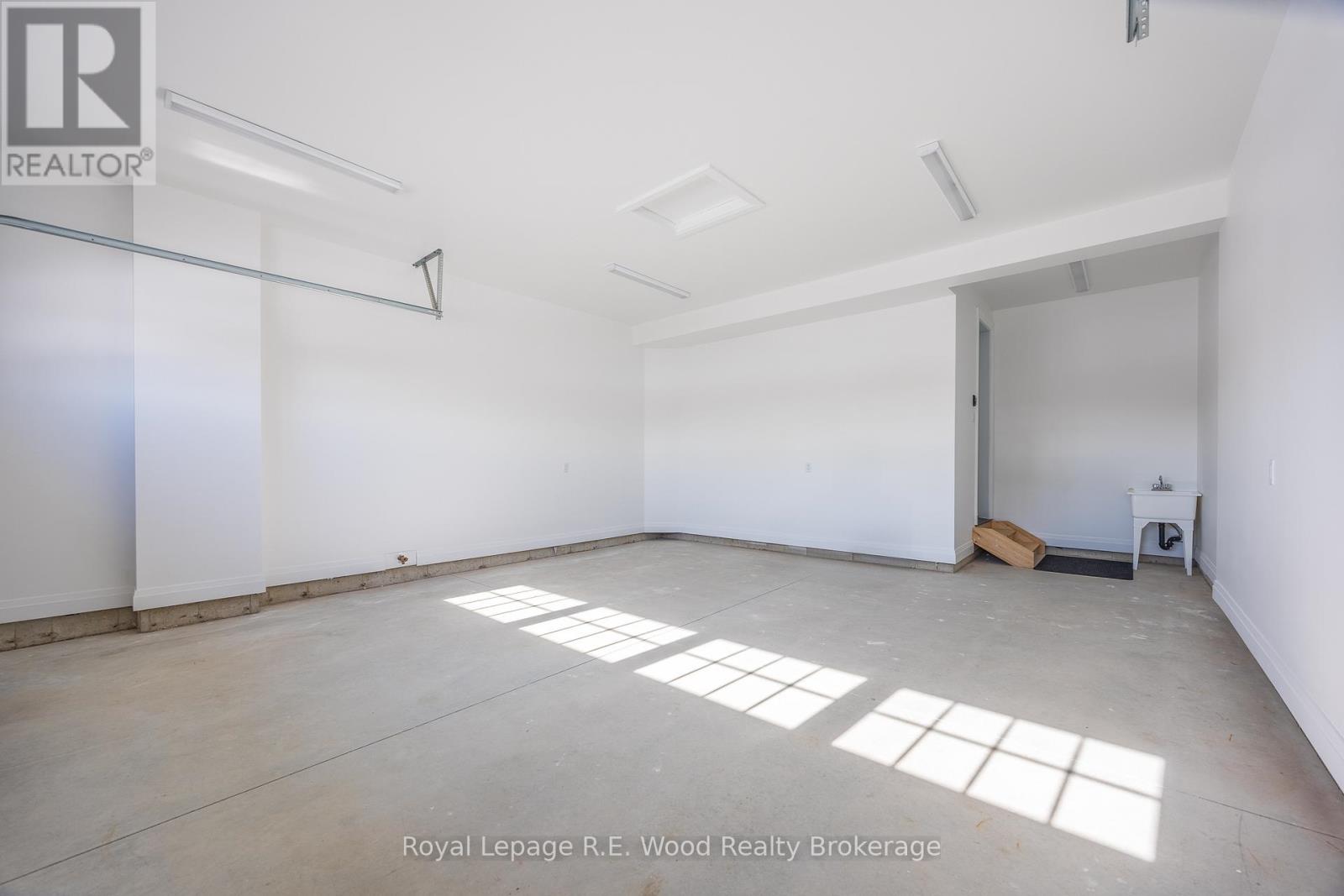 11 Greenhill Drive Property Photo 20