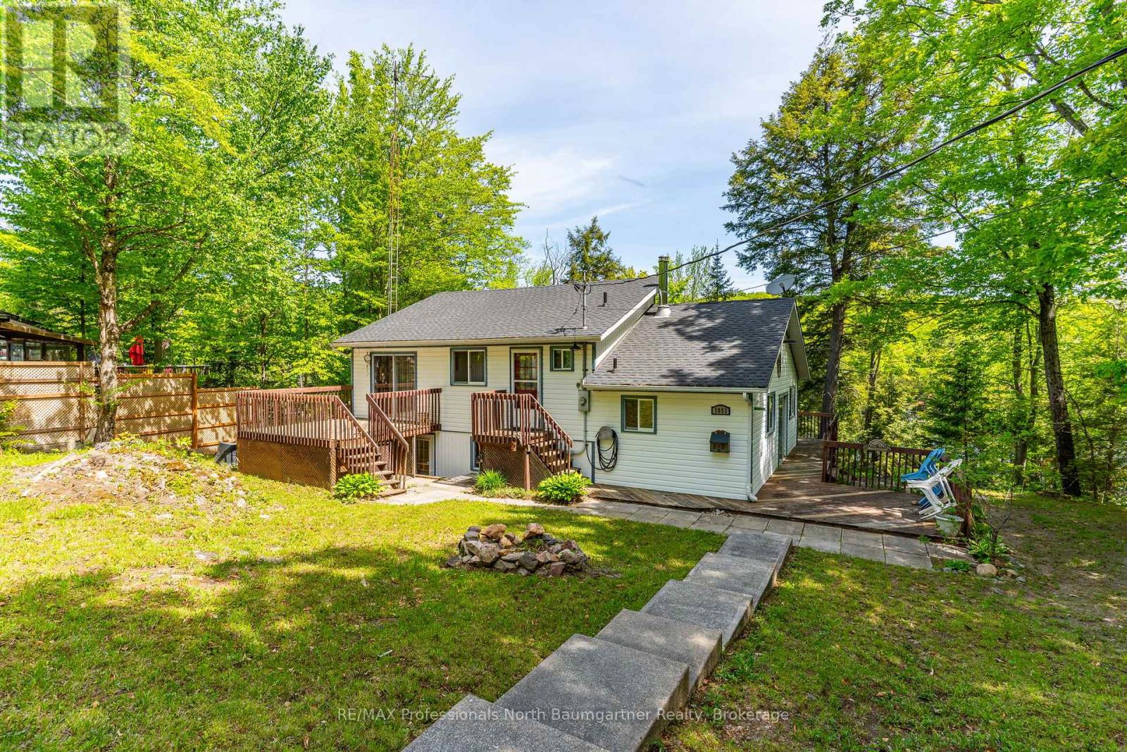 1053 Mink Road Property Photo 2