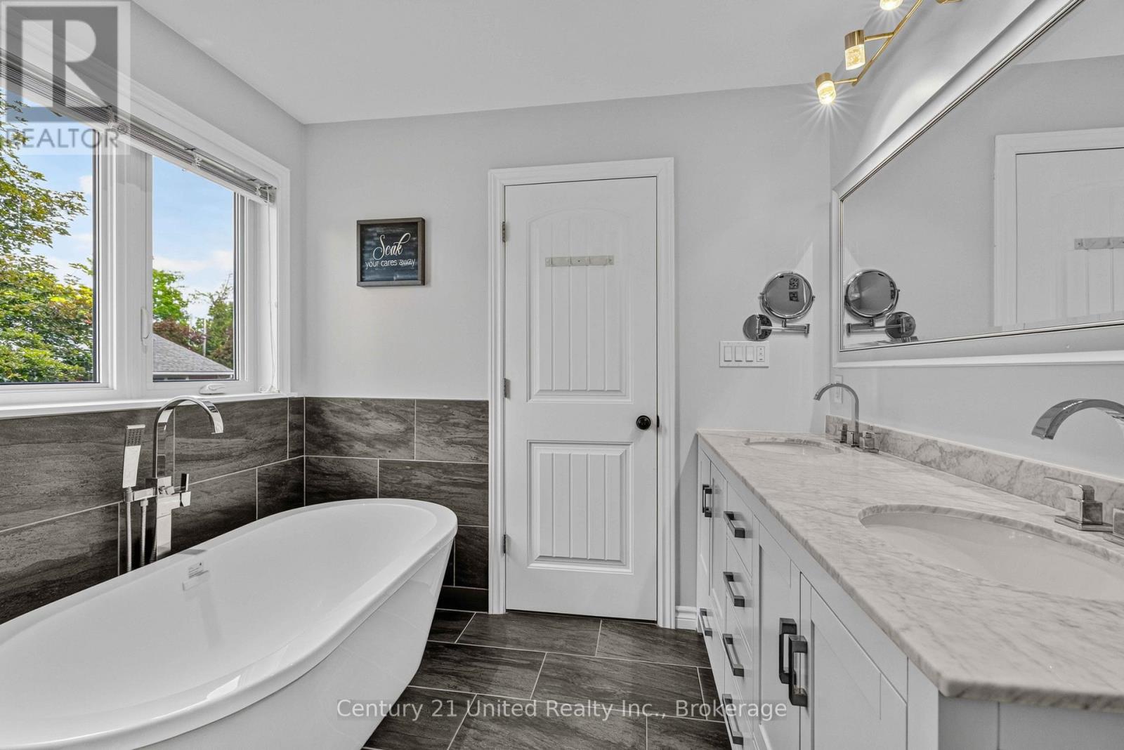 929 Mount Pleasant Road Property Photo 15