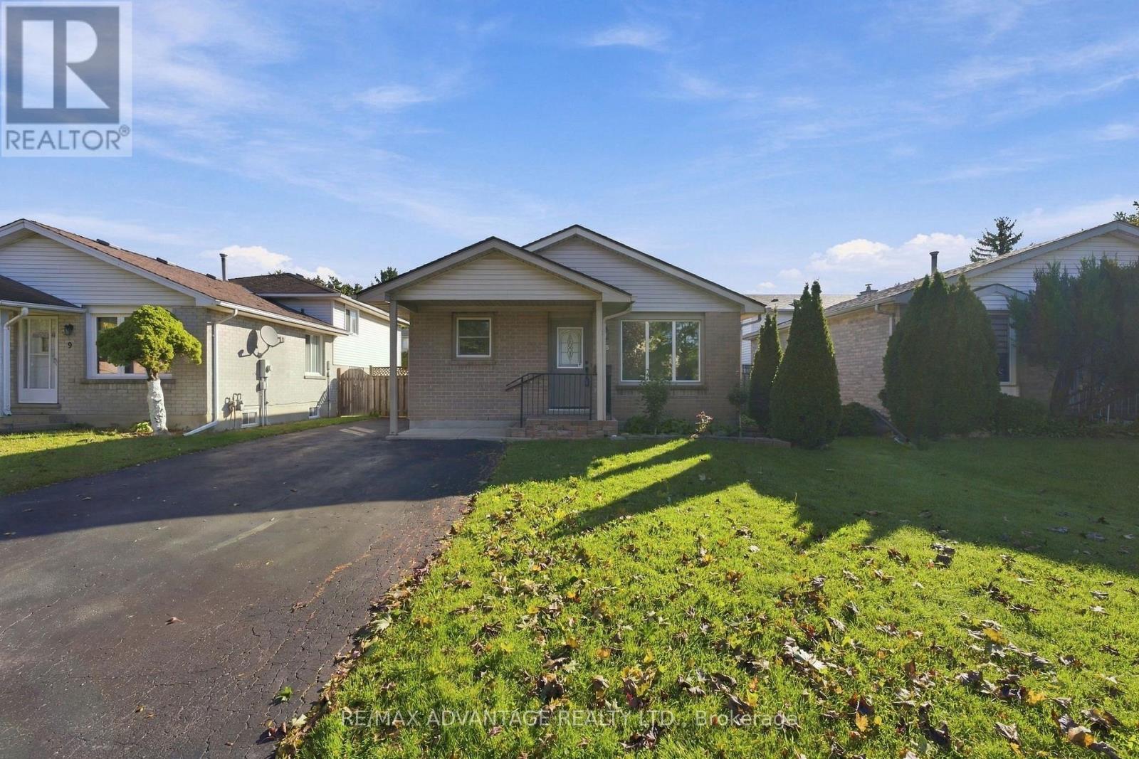 15 Cheswick Circle Property Photo 1