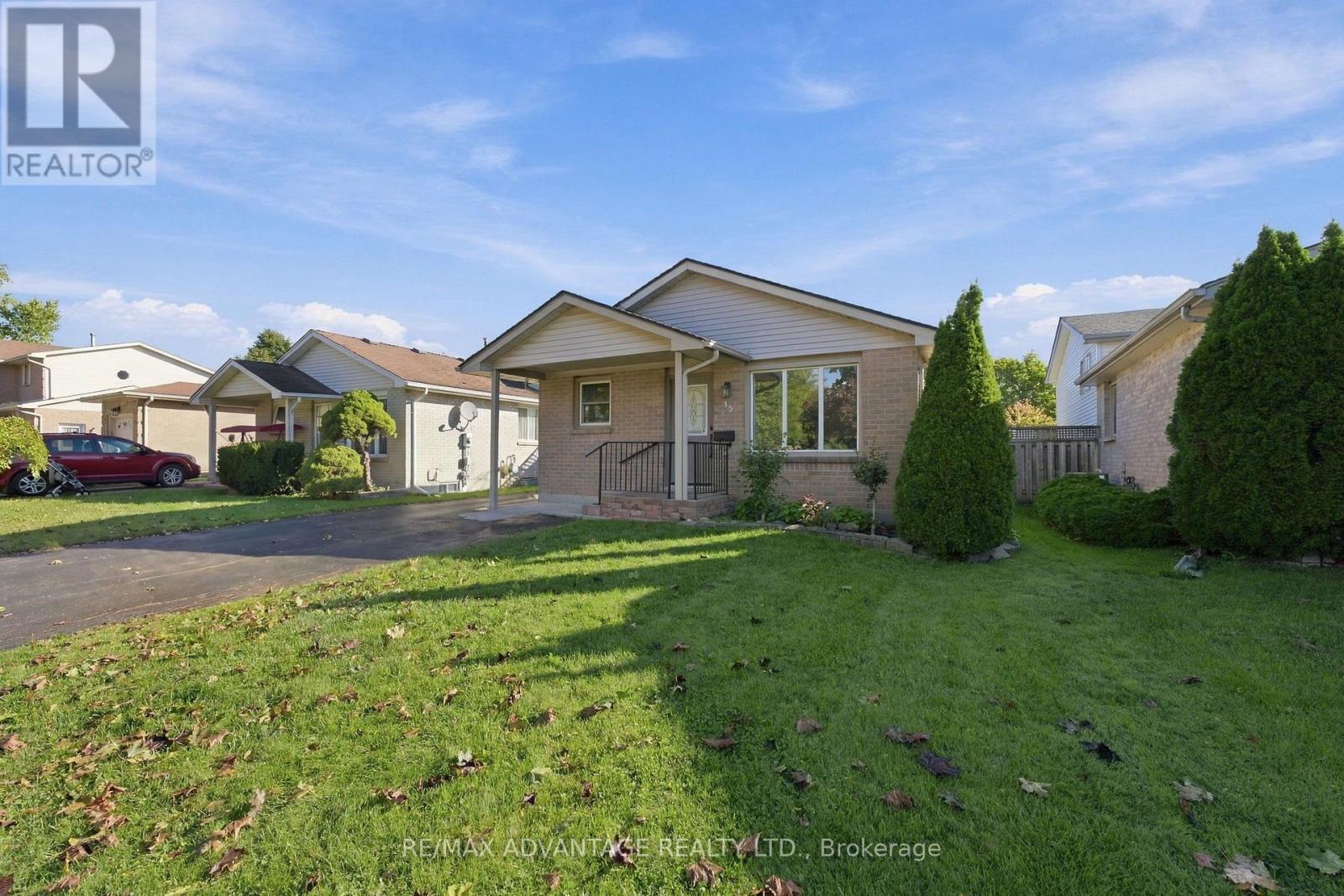 15 Cheswick Circle Property Photo 2