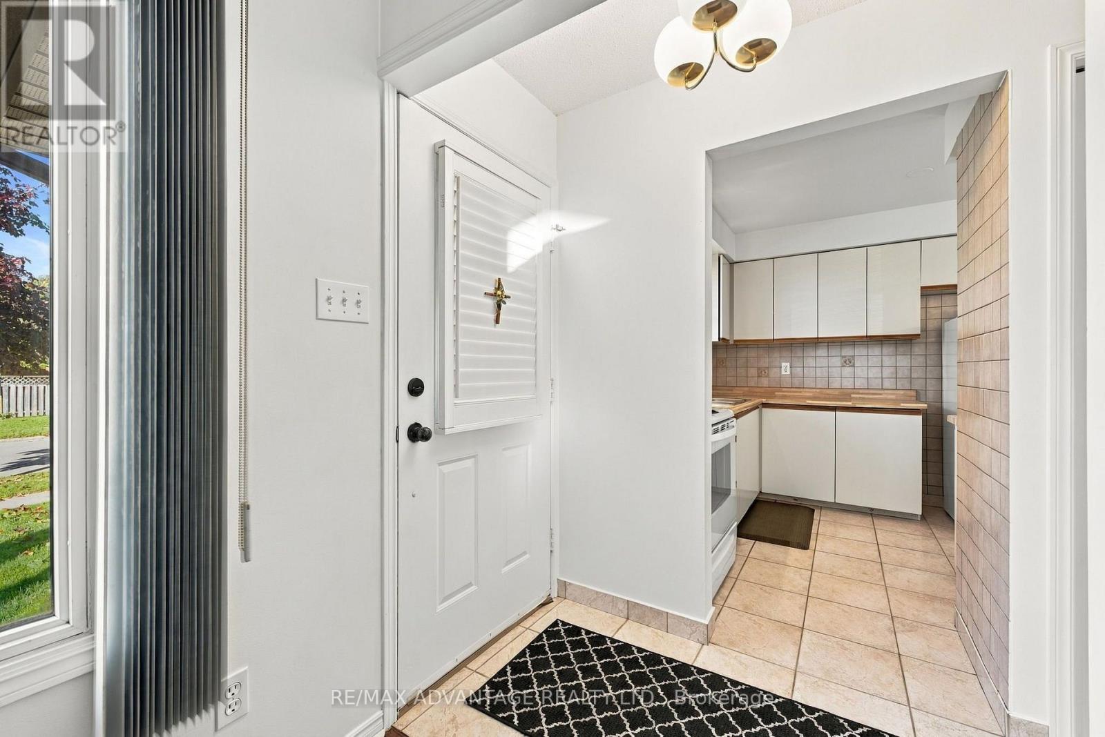 15 Cheswick Circle Property Photo 5