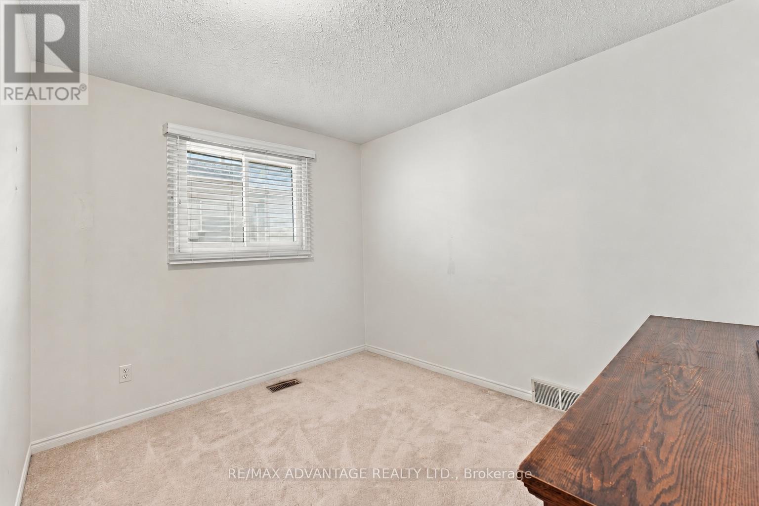 15 Cheswick Circle Property Photo 13