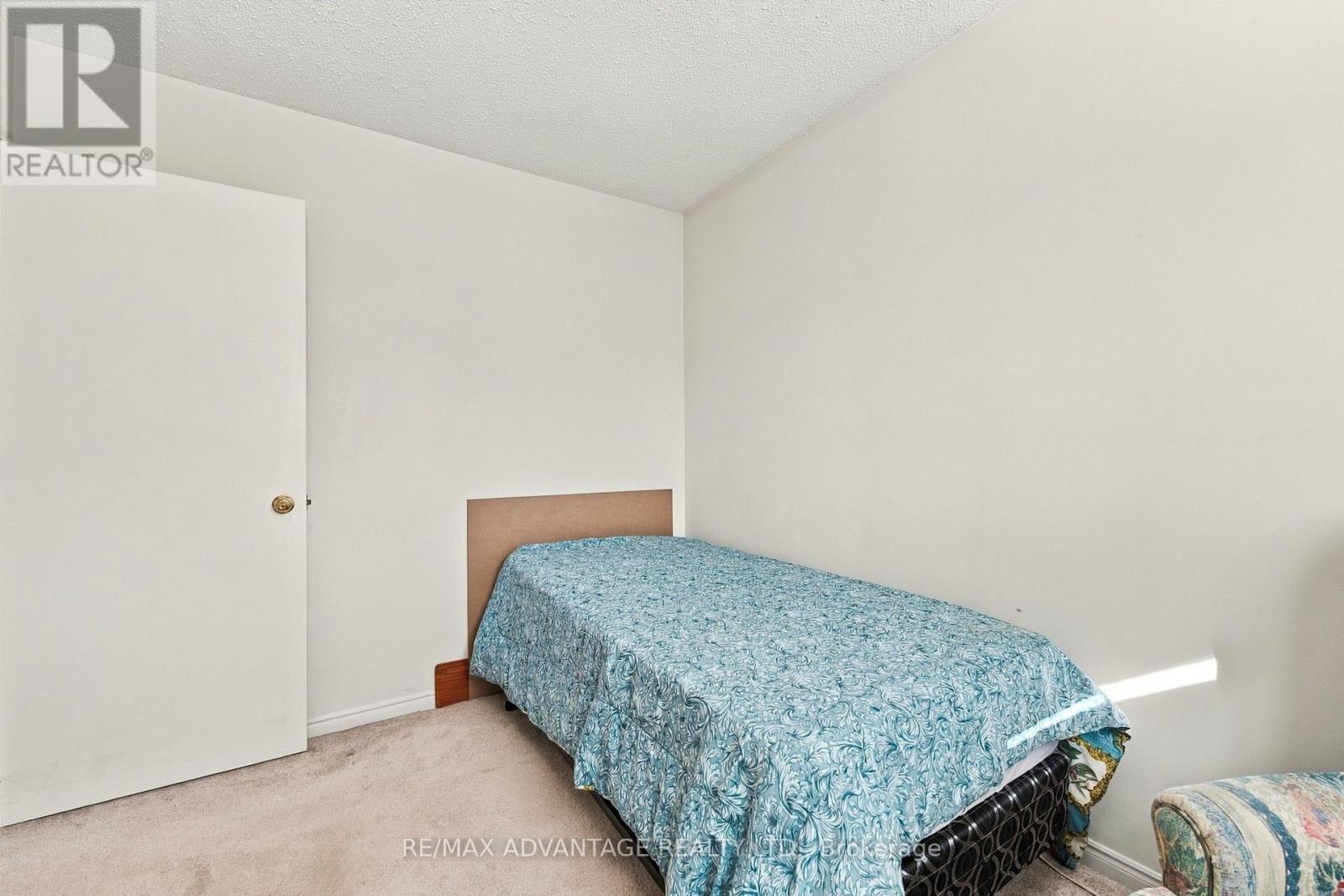 15 Cheswick Circle Property Photo 16
