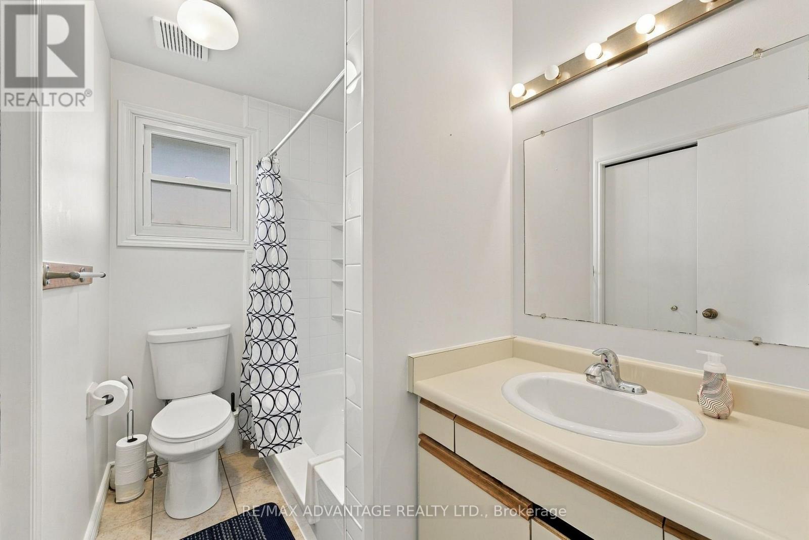 15 Cheswick Circle Property Photo 19