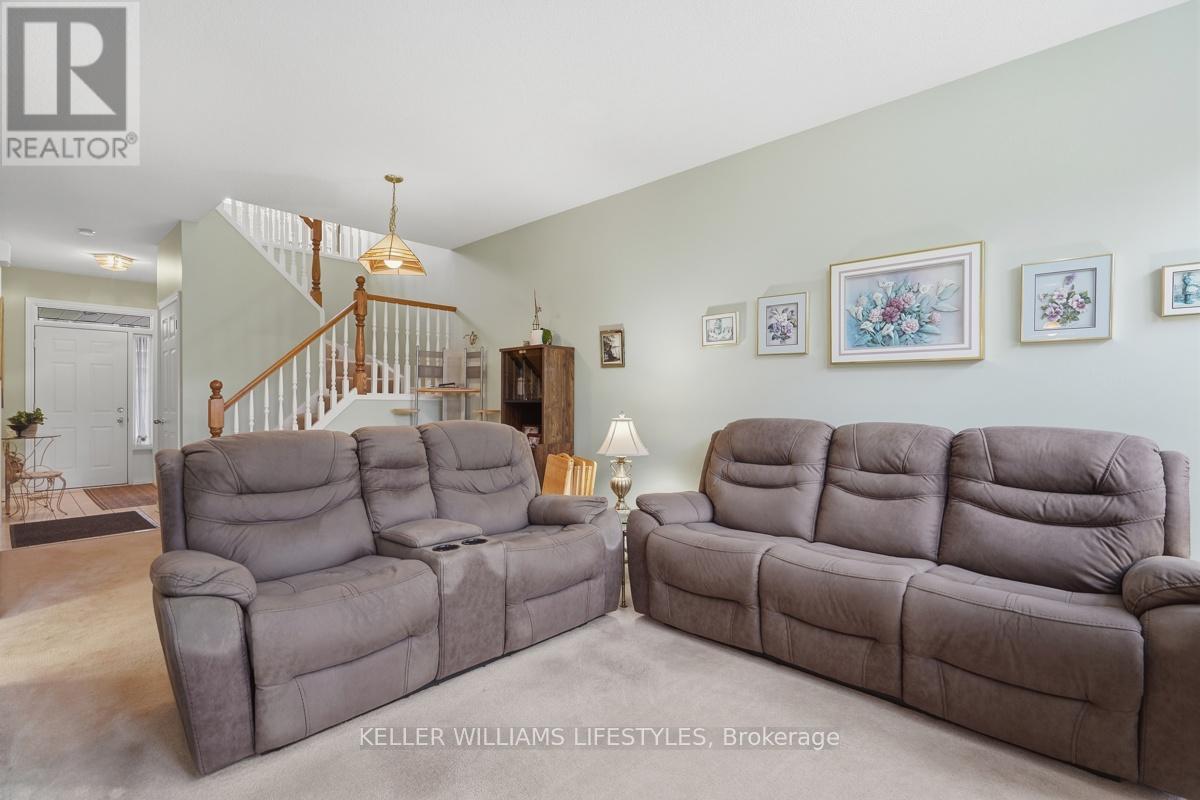 24 - 519 Riverside Drive Property Photo 16