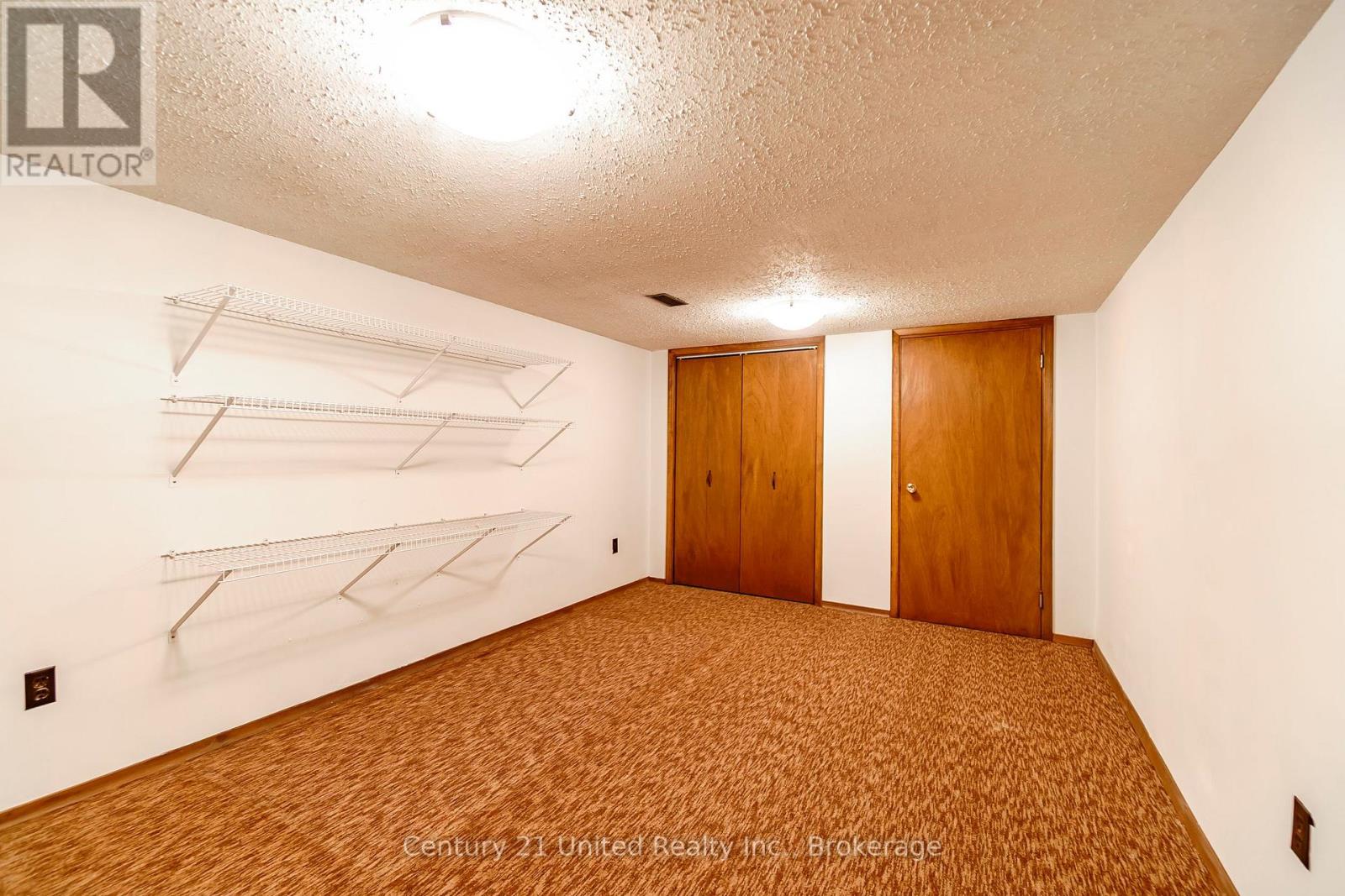 136 Wallis Drive Property Photo 36