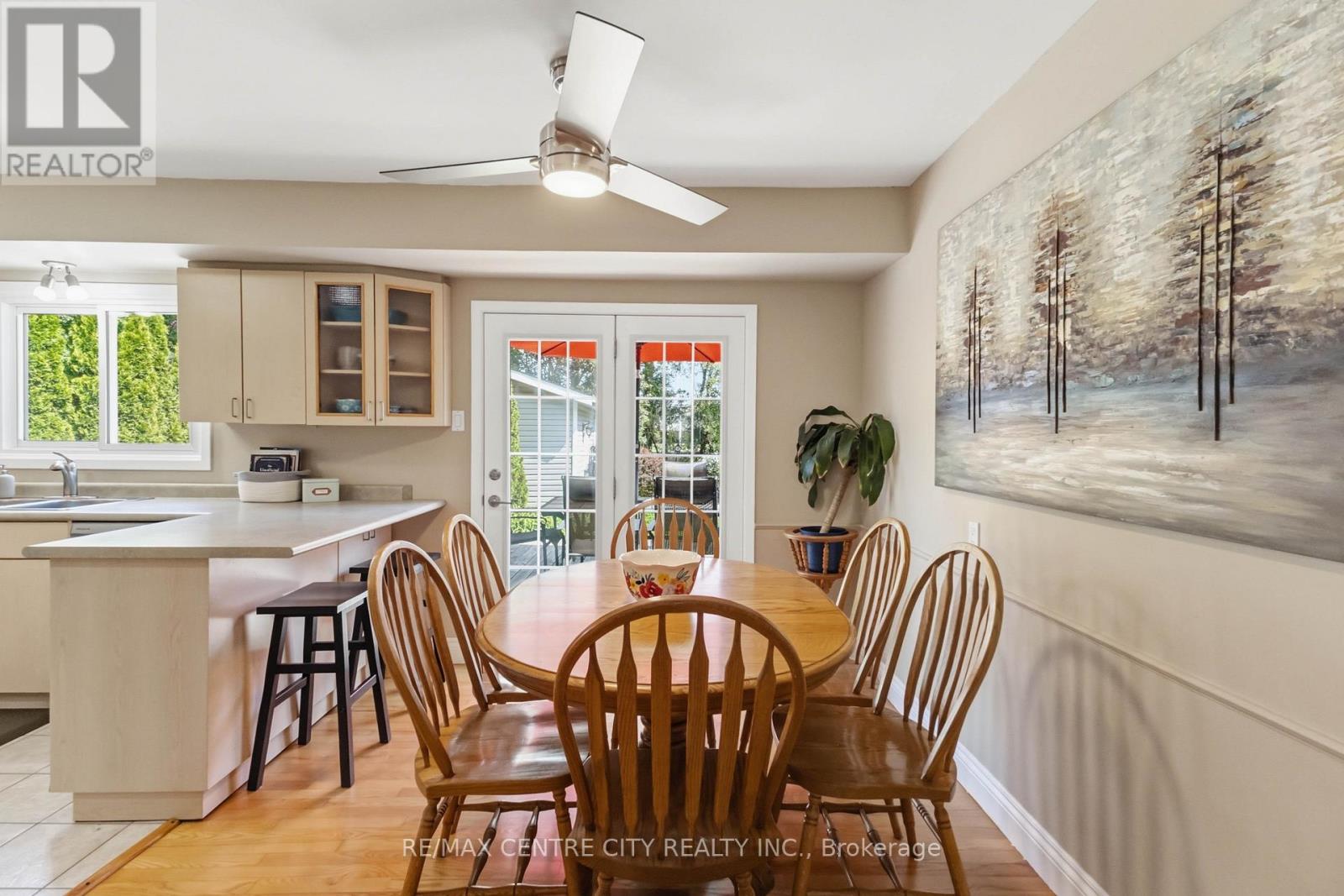 639 Dunboyne Crescent Property Photo 12