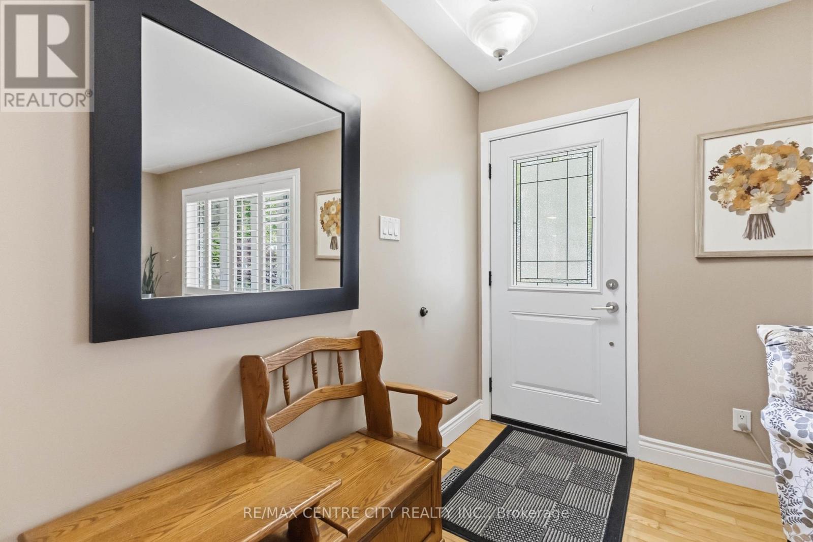 639 Dunboyne Crescent Property Photo 14