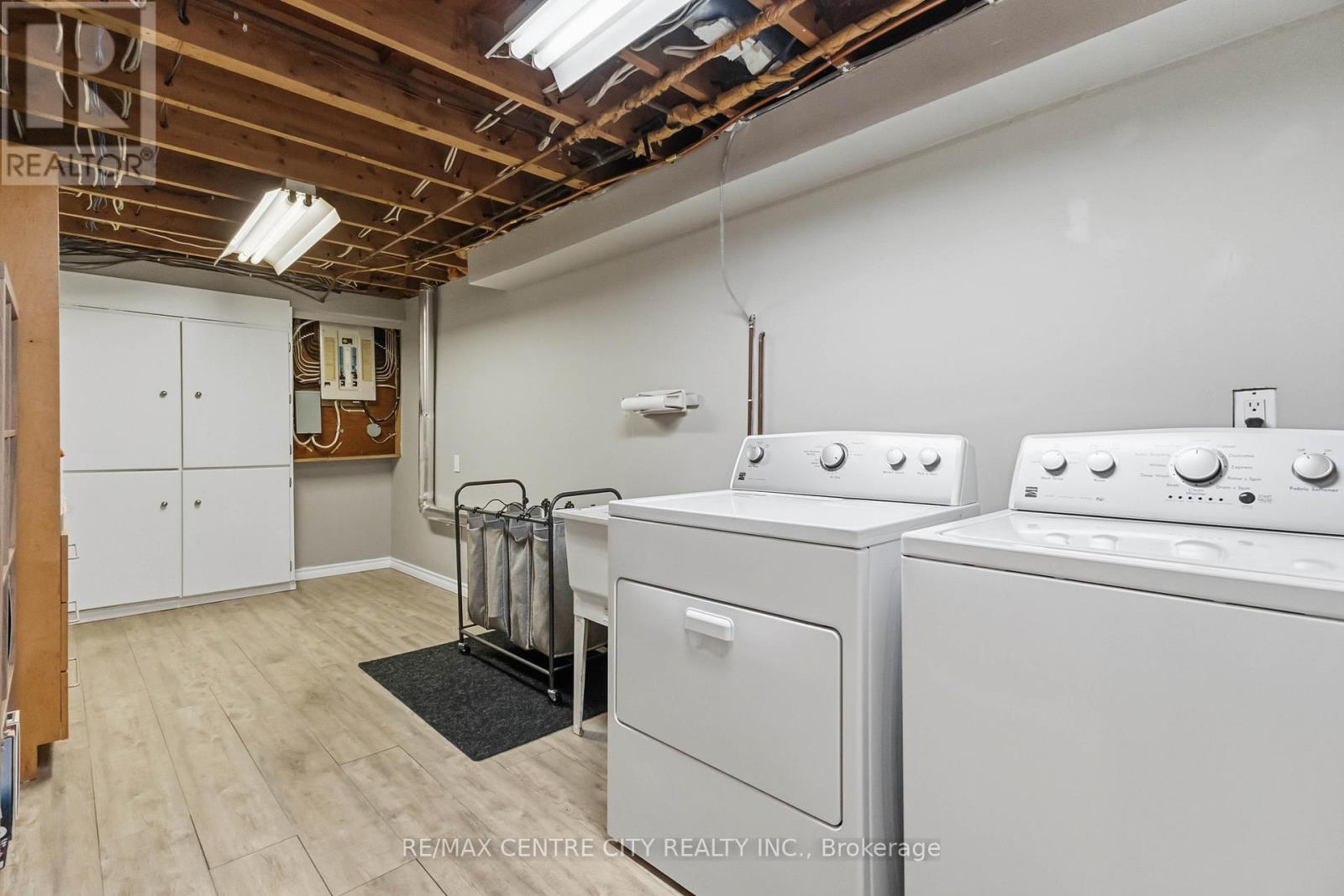 639 Dunboyne Crescent Property Photo 36