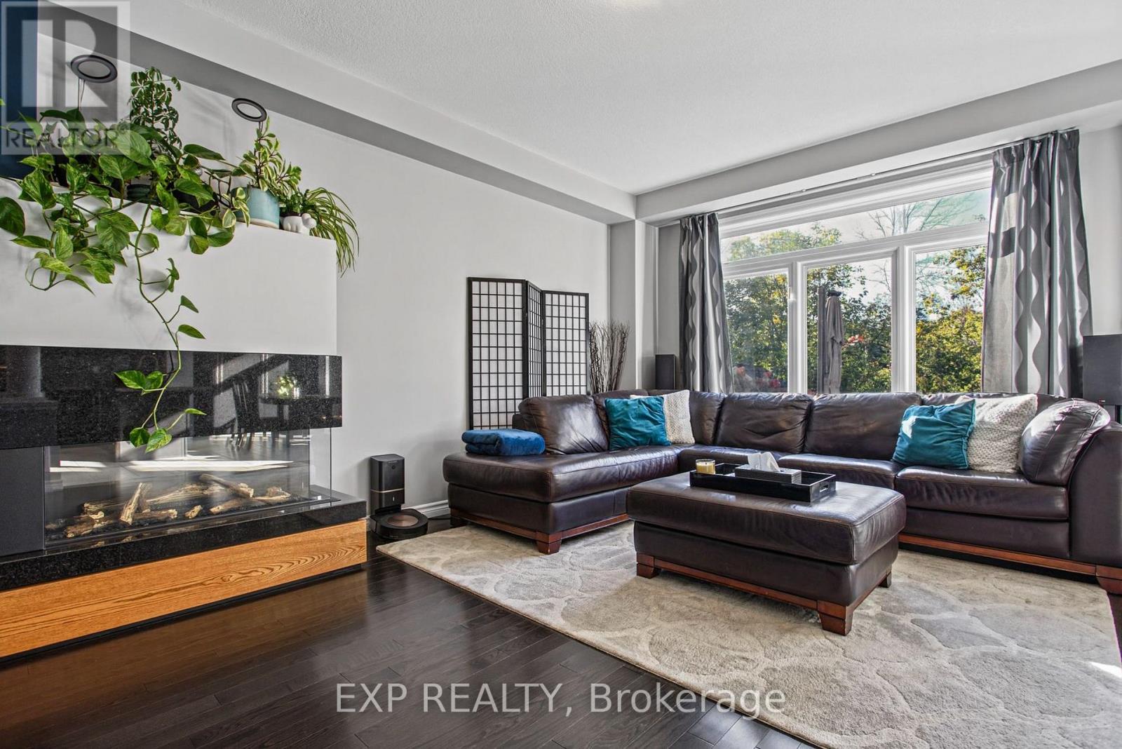 7 Lampman Drive Property Photo 11