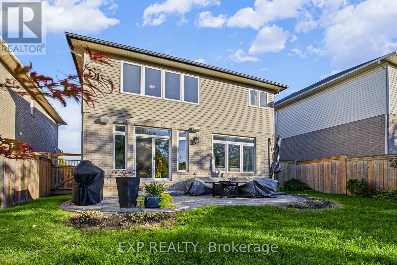 7 Lampman Drive Property Photo 29
