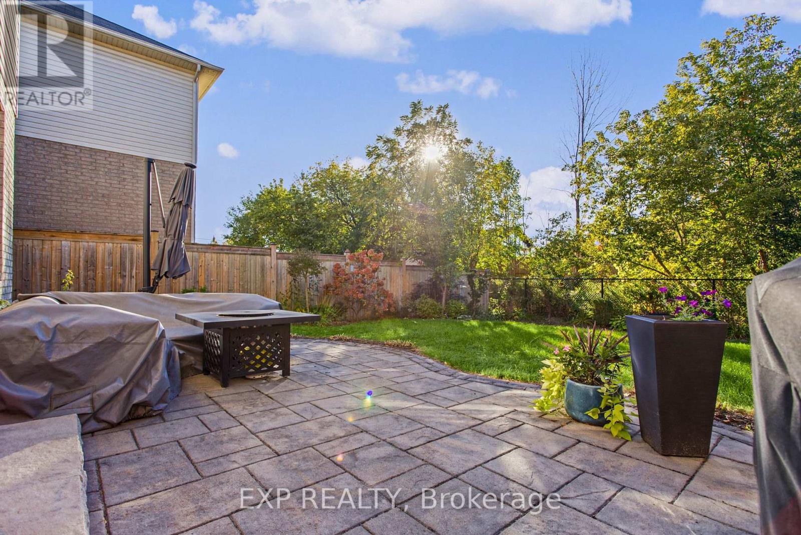 7 Lampman Drive Property Photo 30