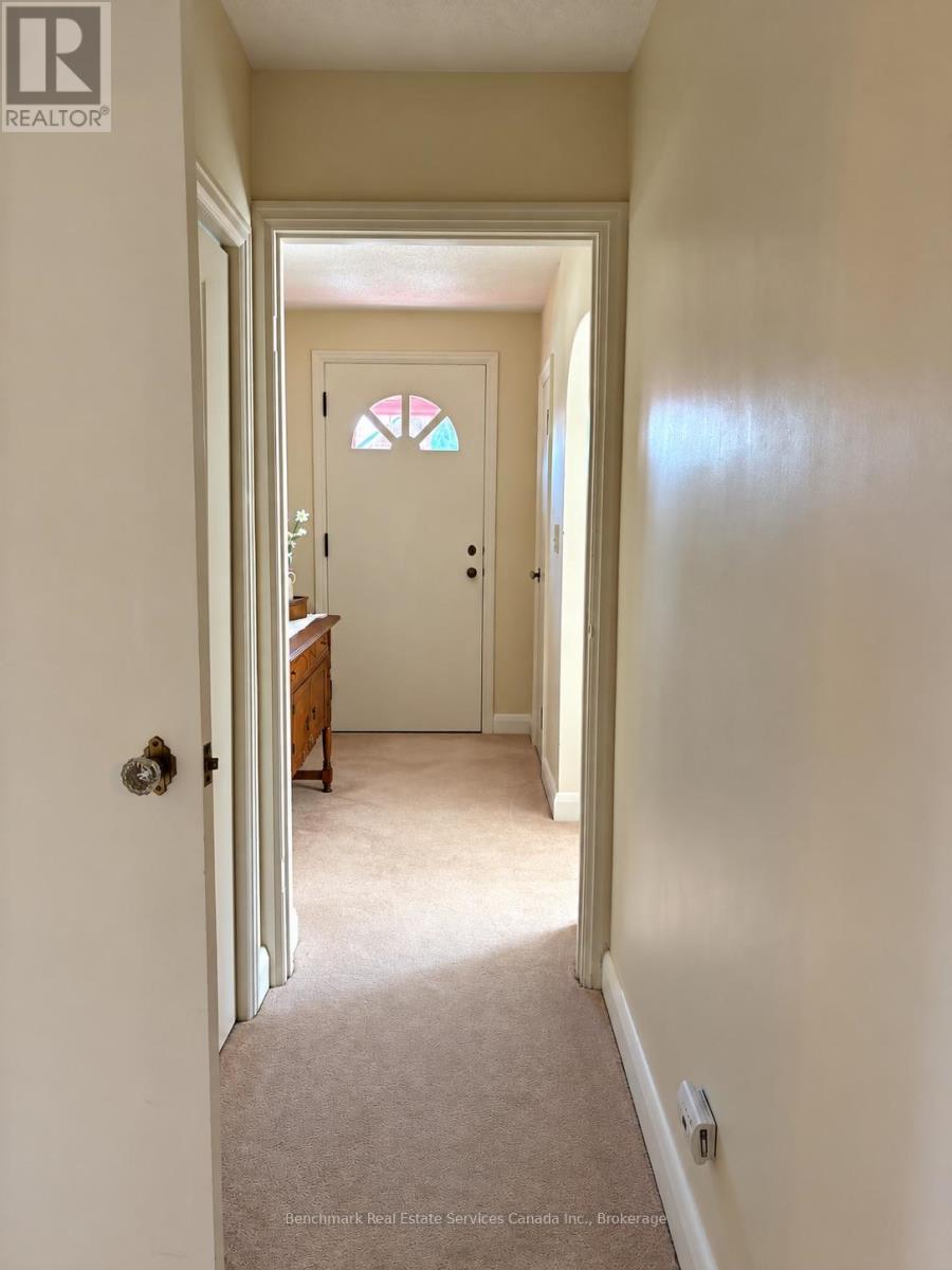 56 Sanders Street E Property Photo 13